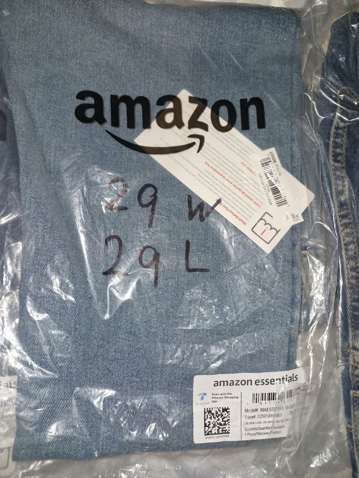 Amazon Essentials Medium Washed Slim Jeans – 28W 32L, Amazon Essentials, W28 L32, New condition — preloved on SilentSale®