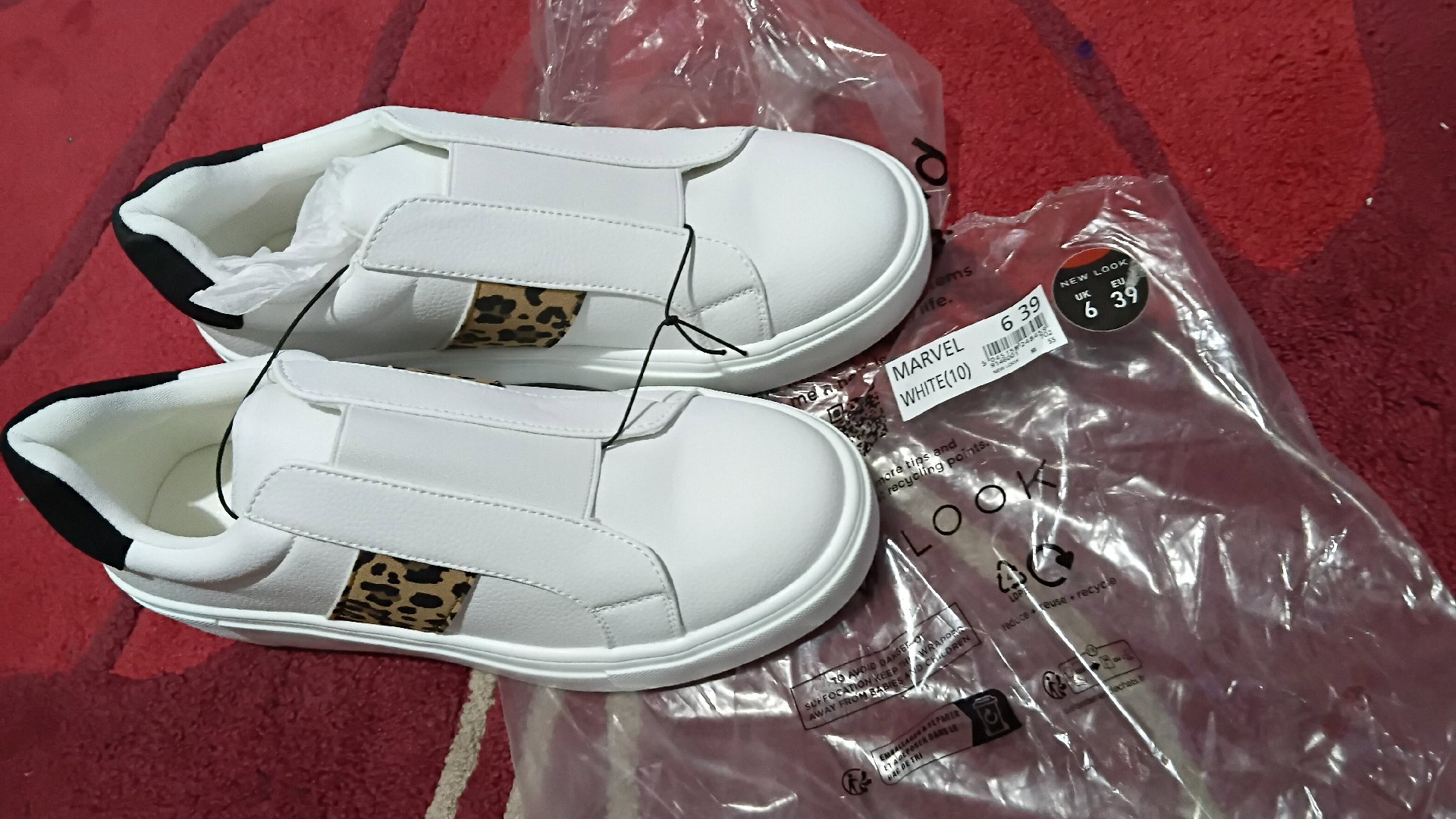 New Look Marvel White Slip On Trainers – UK 6, New Look, 6, New condition — preloved on SilentSale®