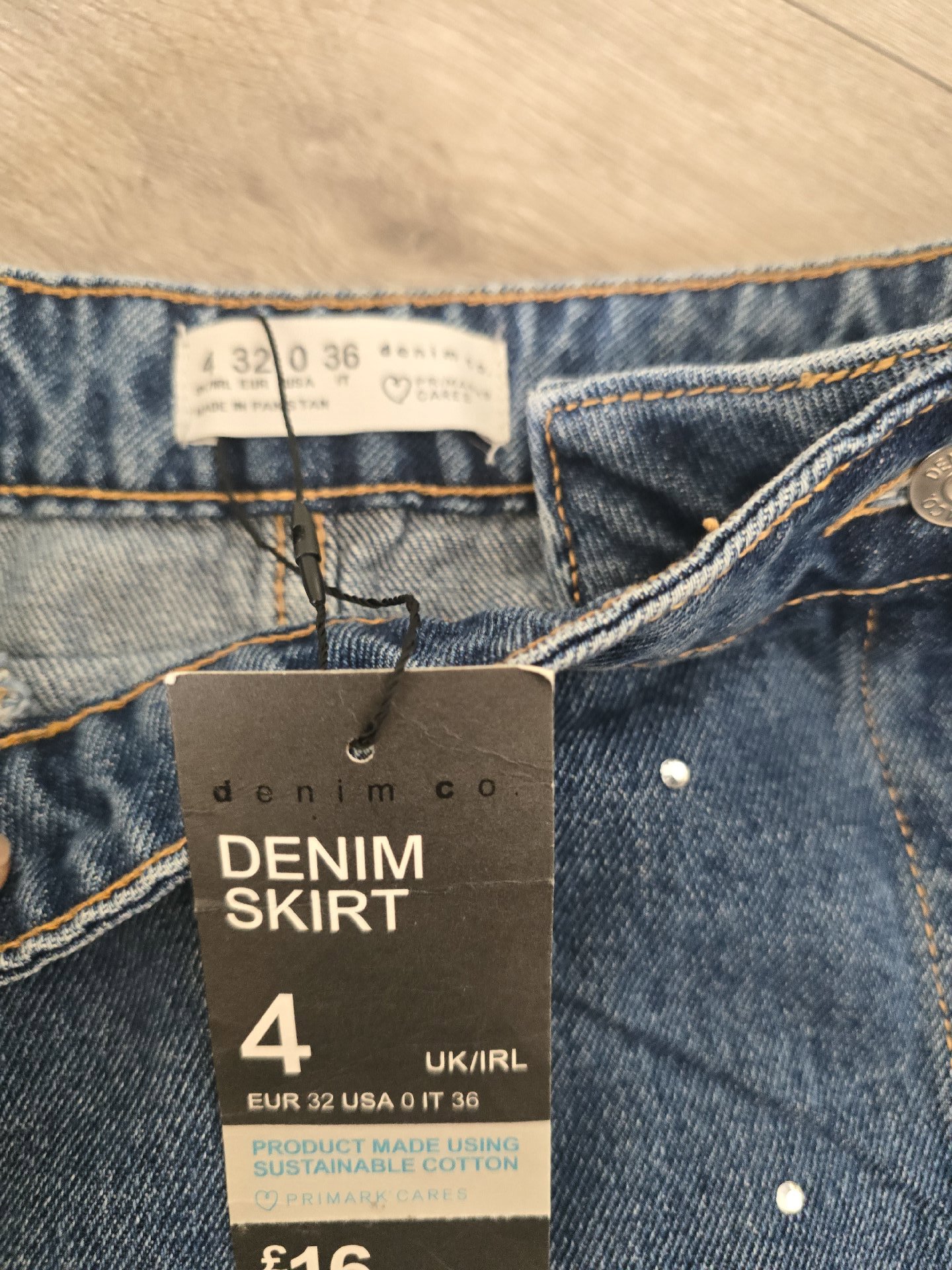 Denim Co Denim Skirt Blue with Stud Detail – UK 4, Primark, 4, New condition — preloved on SilentSale®