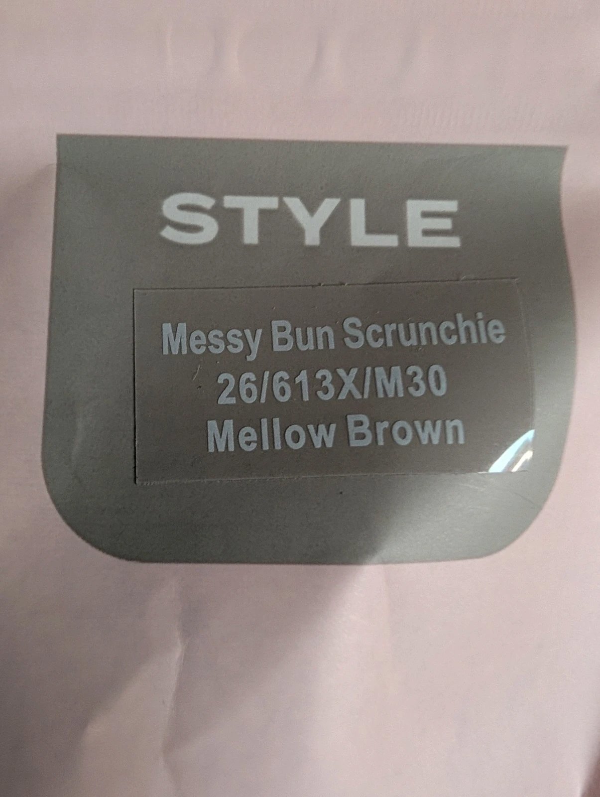Lullabellz Messy Bun Scrunchie, Mellow Briwn, LullaBellz, One Size, New condition — preloved on SilentSale®