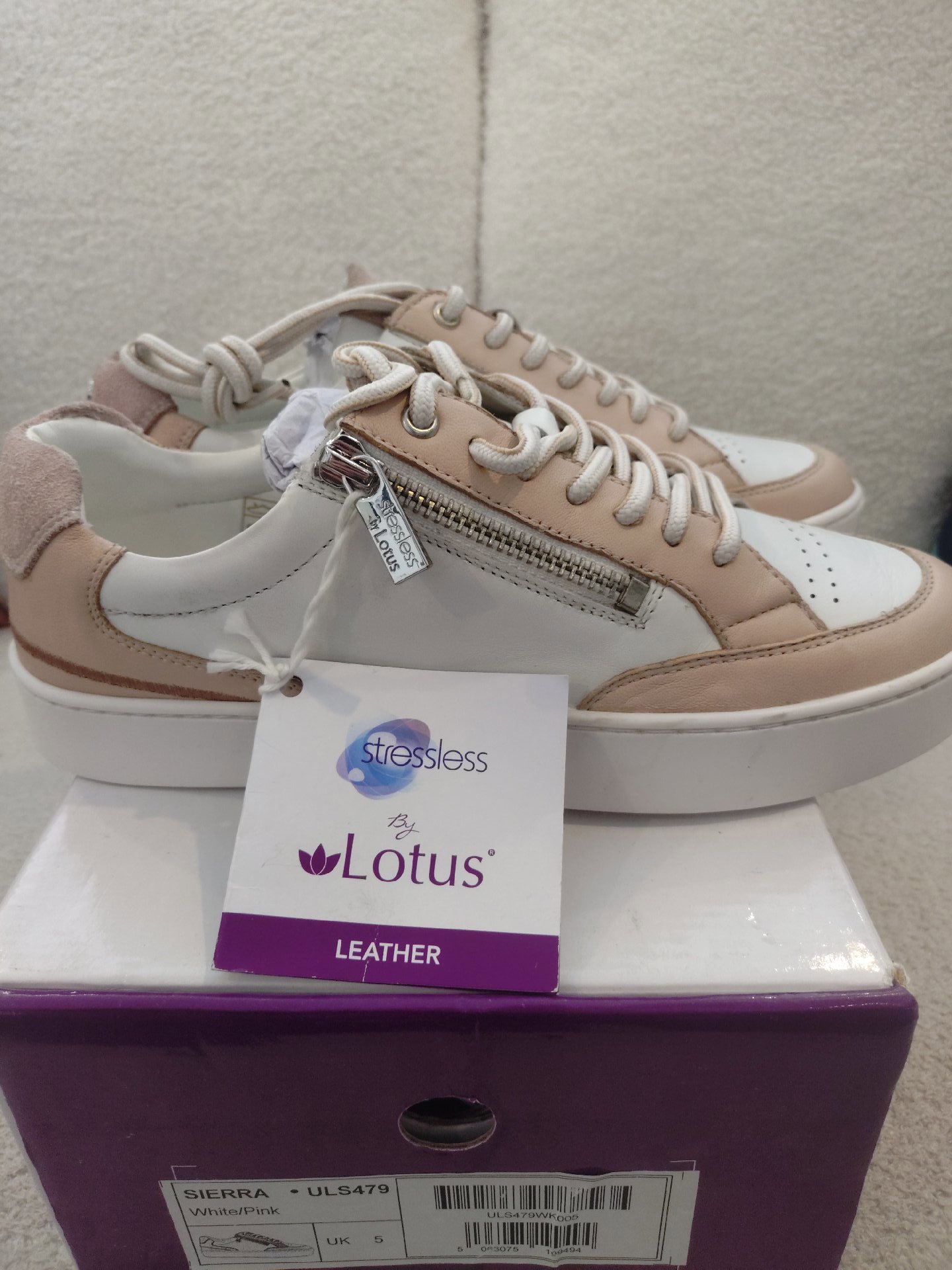 Lotus Sierra White and Pink Leather Trainers – UK 5, Lotus, 5, New condition — preloved on SilentSale®