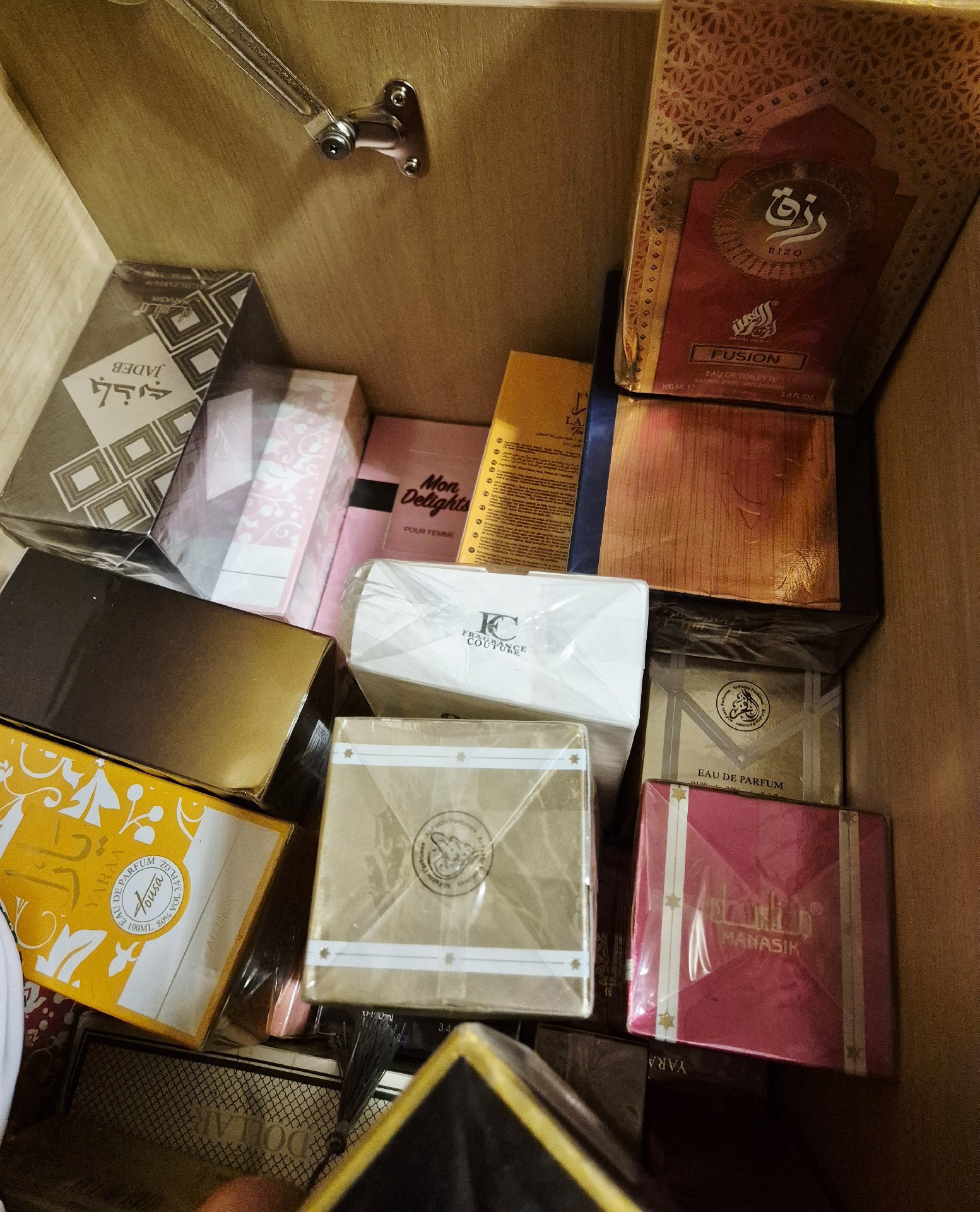 60 Assorted New Perfume Gift Sets and Bottles, dubai, One Size, New condition — preloved on SilentSale®