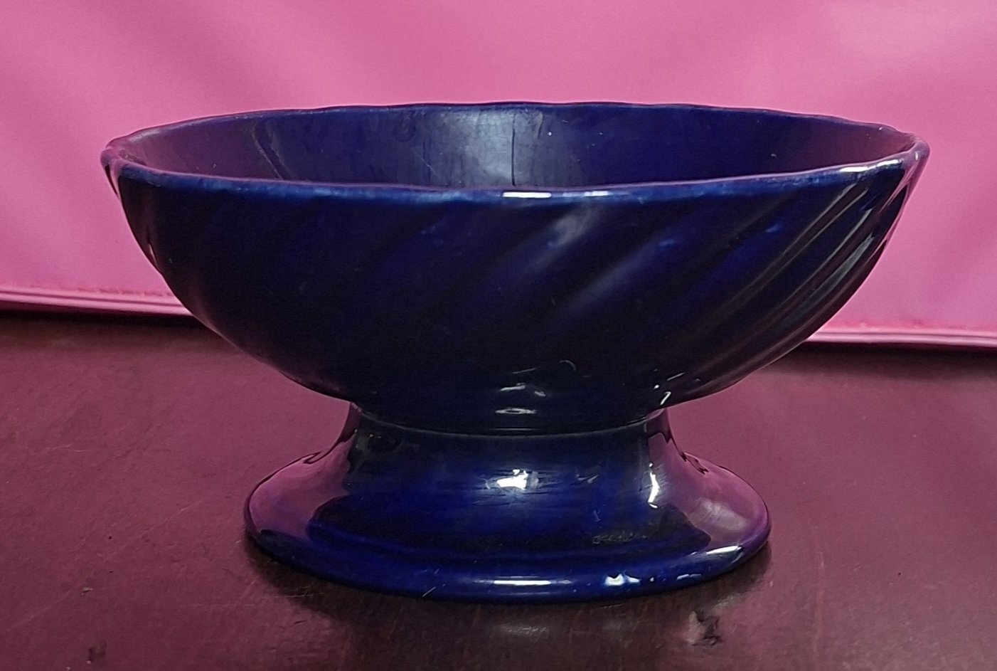 Blue Glass Pedestal Bowl, Unbranded, One Size, Good condition — preloved on SilentSale®