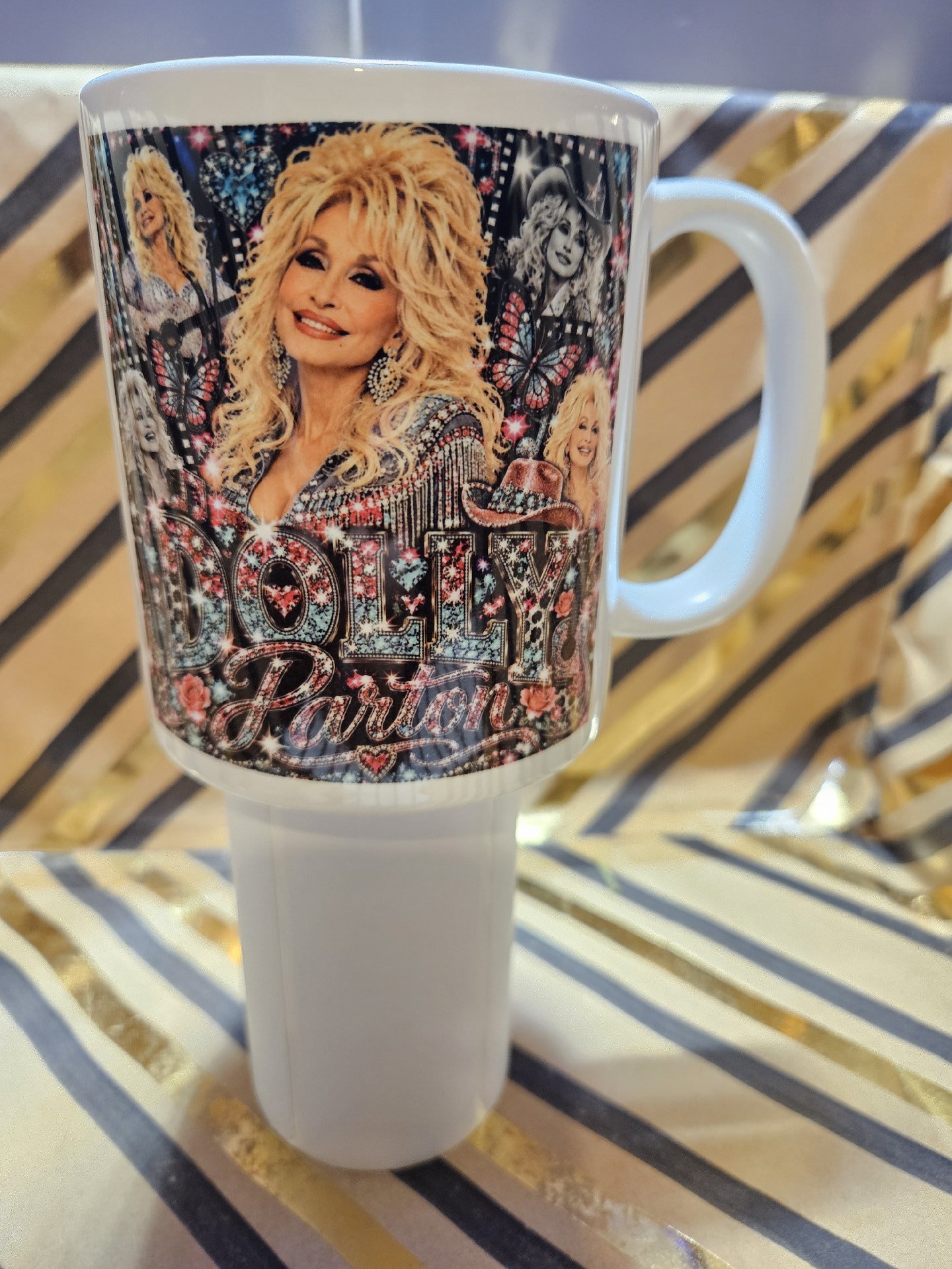 Dolly Parton Ceramic Mug with Glitter Design, Unbranded, One Size, New condition — preloved on SilentSale®