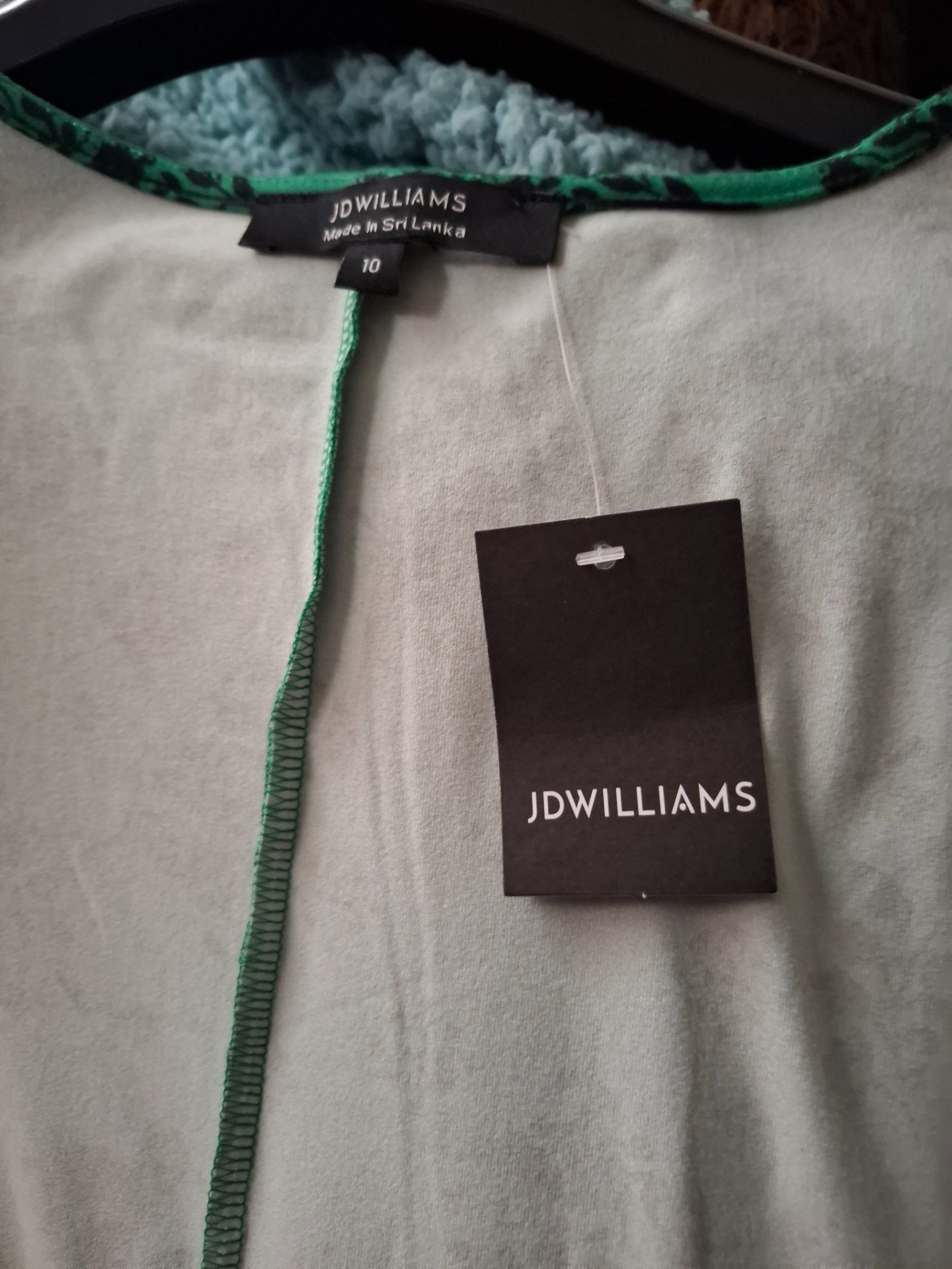 JD Williams Green Patterned Shift Dress – Size 10, JD Williams, 10, New condition — preloved on SilentSale®