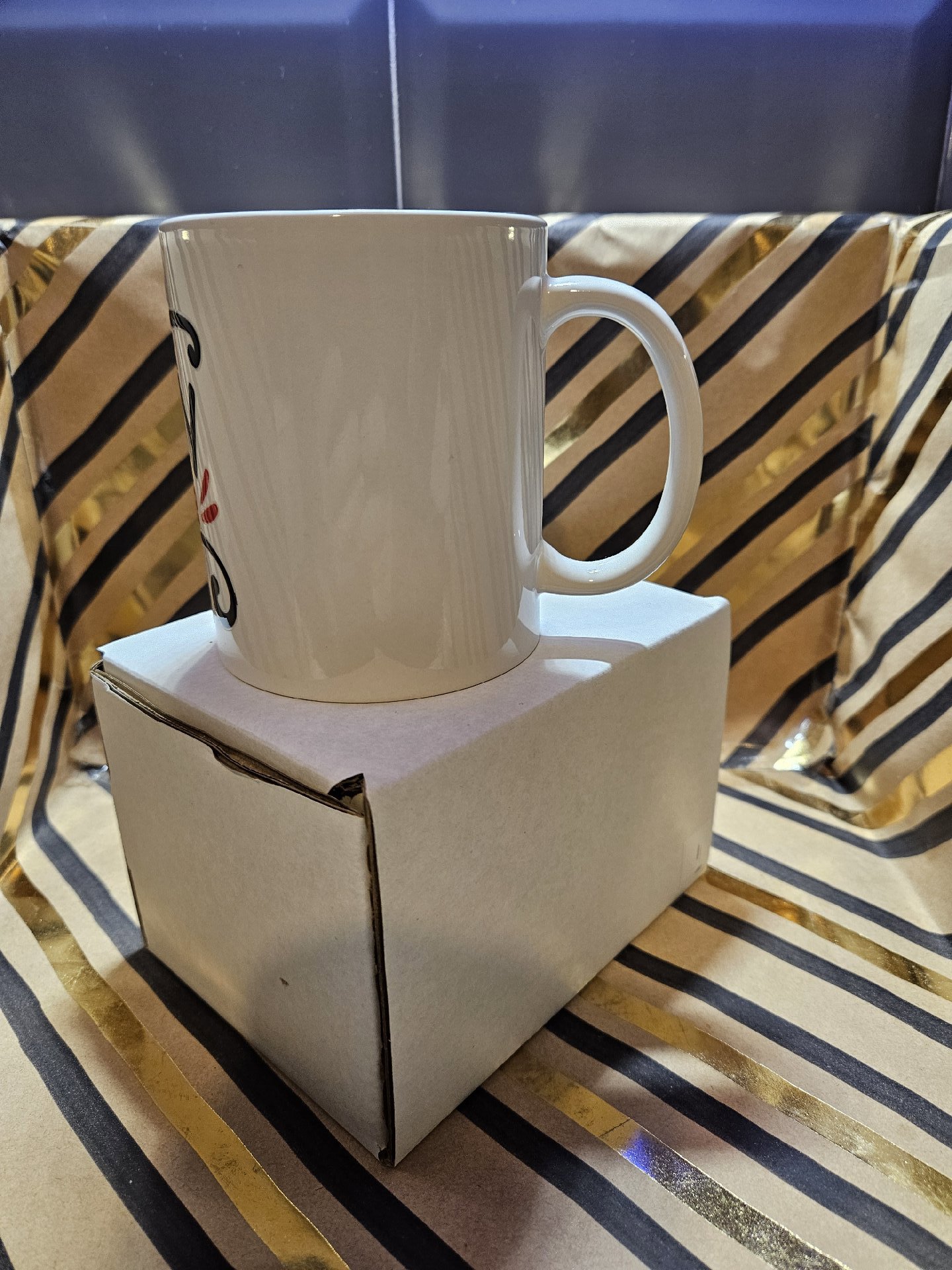 Ceramic Mug Family Is Love Print, Unbranded, One Size, New condition — preloved on SilentSale®