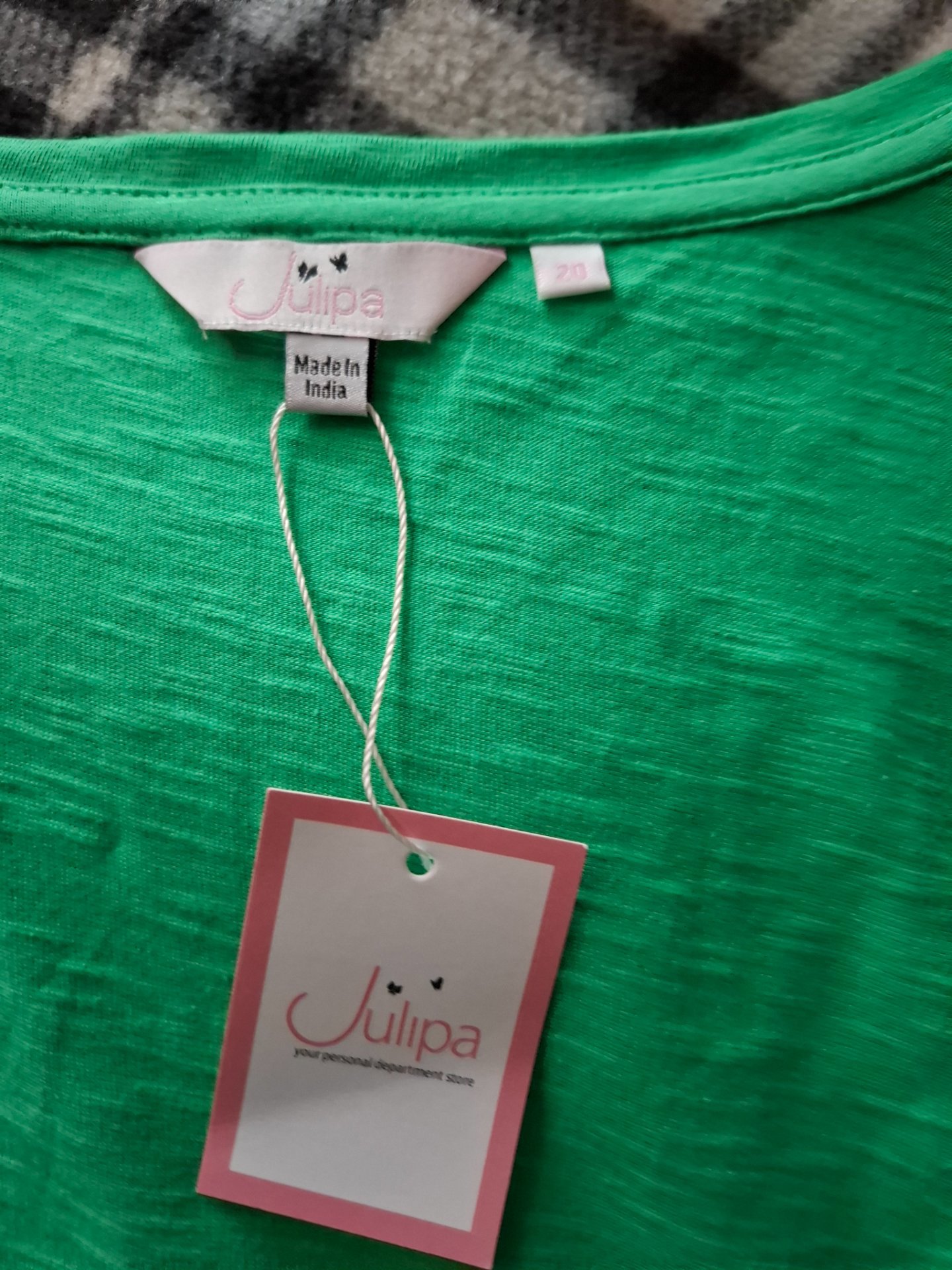 Julipa Green Short Sleeve Dress Size 20, Julipa, 20, New condition — preloved on SilentSale®