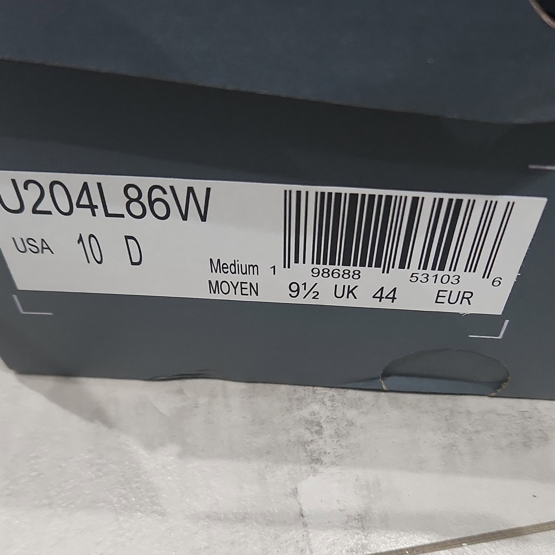 New Balance White Suede Trainers – UK 10, New Balance, 10, New condition — preloved on SilentSale®