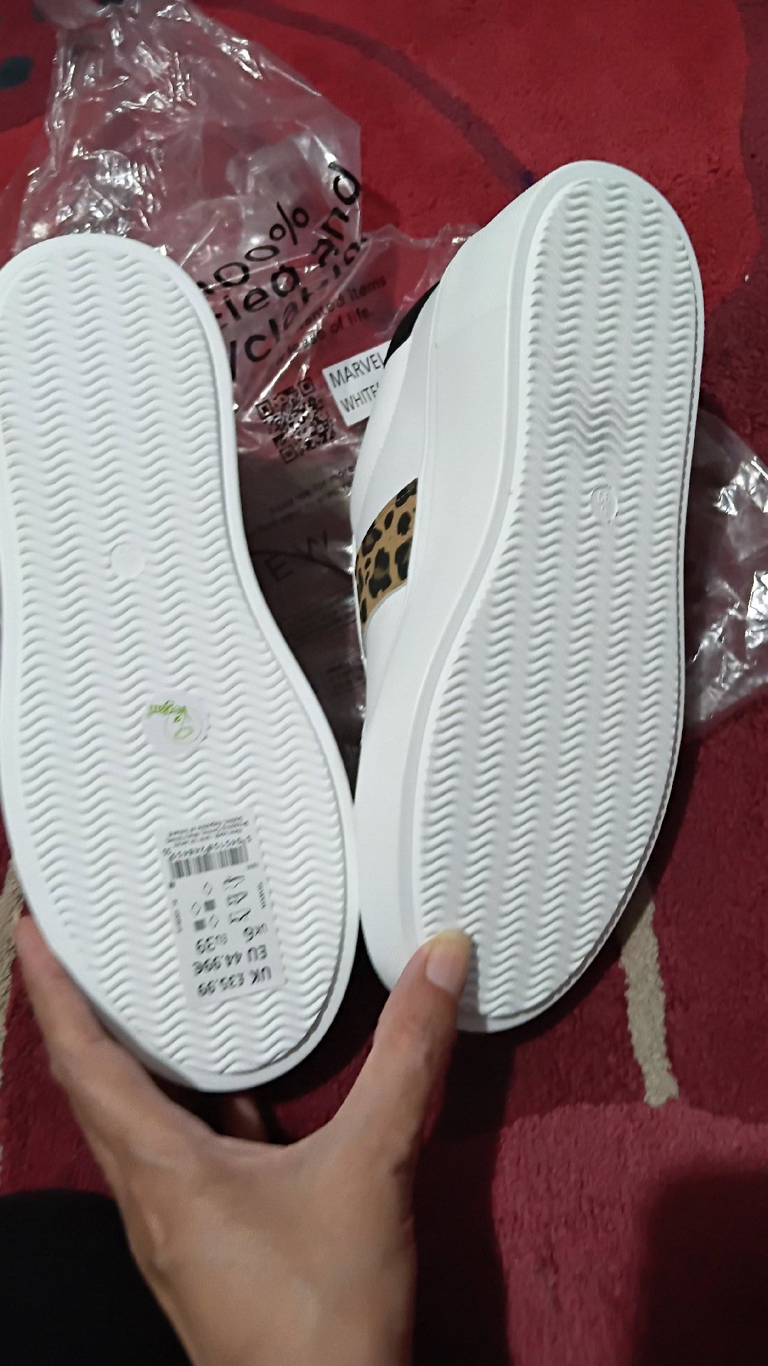 New Look Marvel White Slip On Trainers – UK 6, New Look, 6, New condition — preloved on SilentSale®