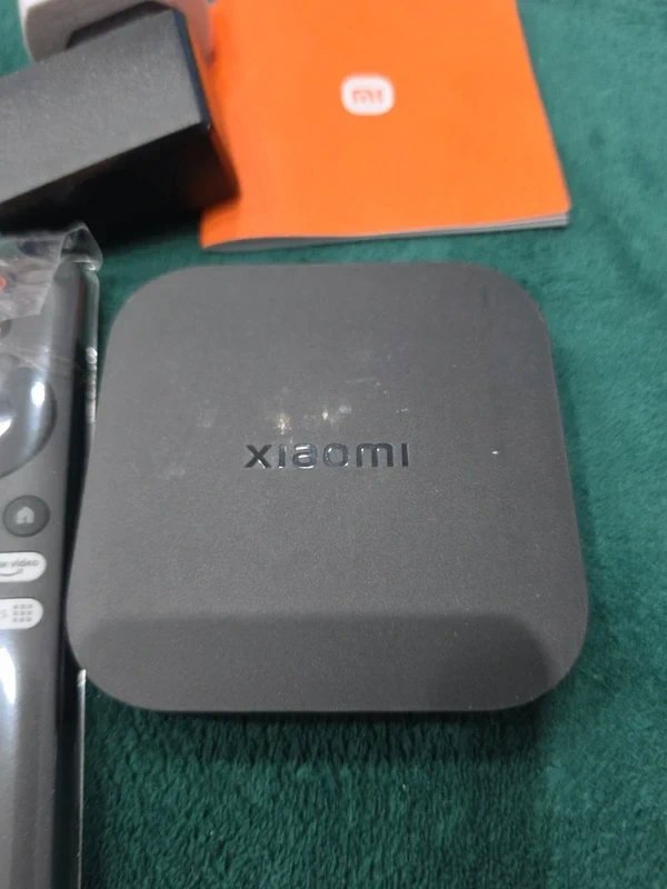 Xiaomi TV Box Streaming Media Player with Remote, Xiaomi, One Size, Excellent condition — preloved on SilentSale®