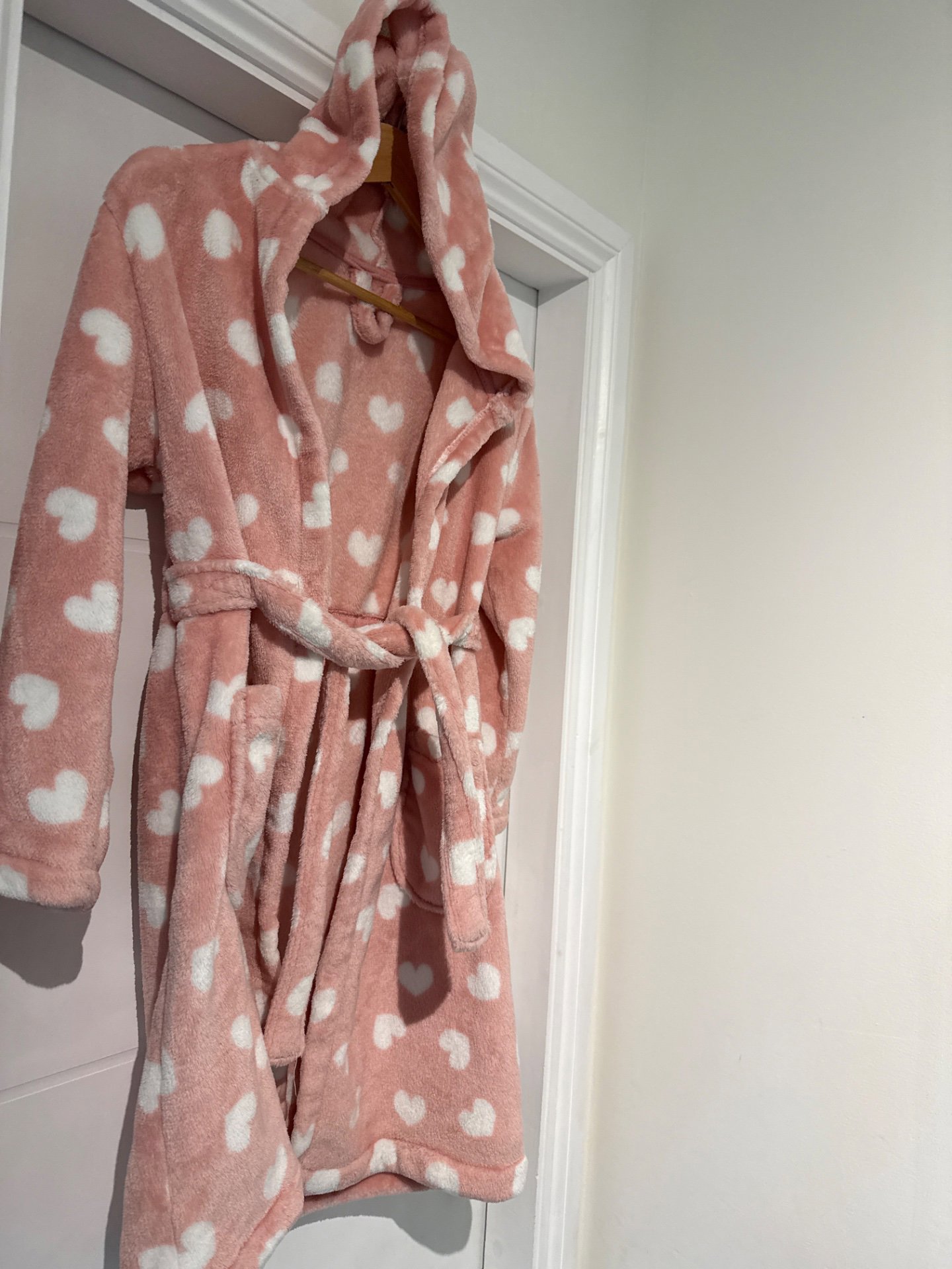 George Pink Heart Print Hooded Dressing Gown 9-10 Years, George, 9-10 years, Excellent condition — preloved on SilentSale®