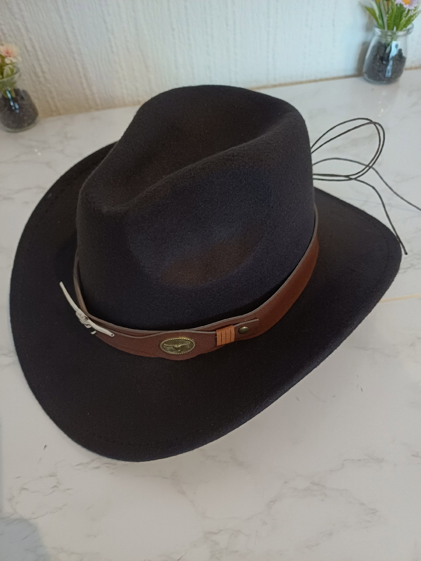 Black Felt Western Style Hat with Brown Band – Size 57, Western, 57, New condition — preloved on SilentSale®