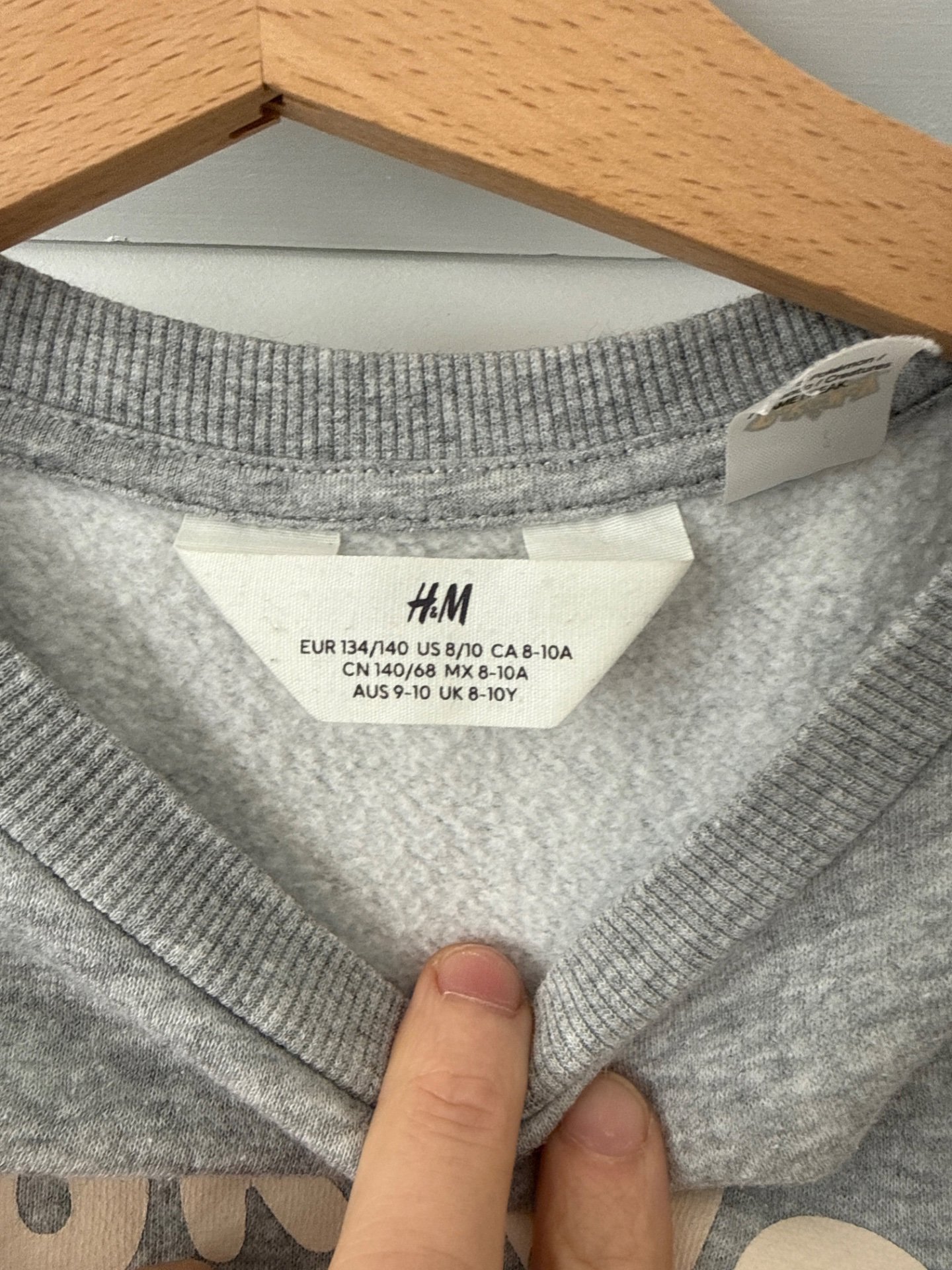 Pokémon Grey Sweatshirt with Eevee & Pikachu Print, H&M, 10 years, Excellent condition — preloved on SilentSale®