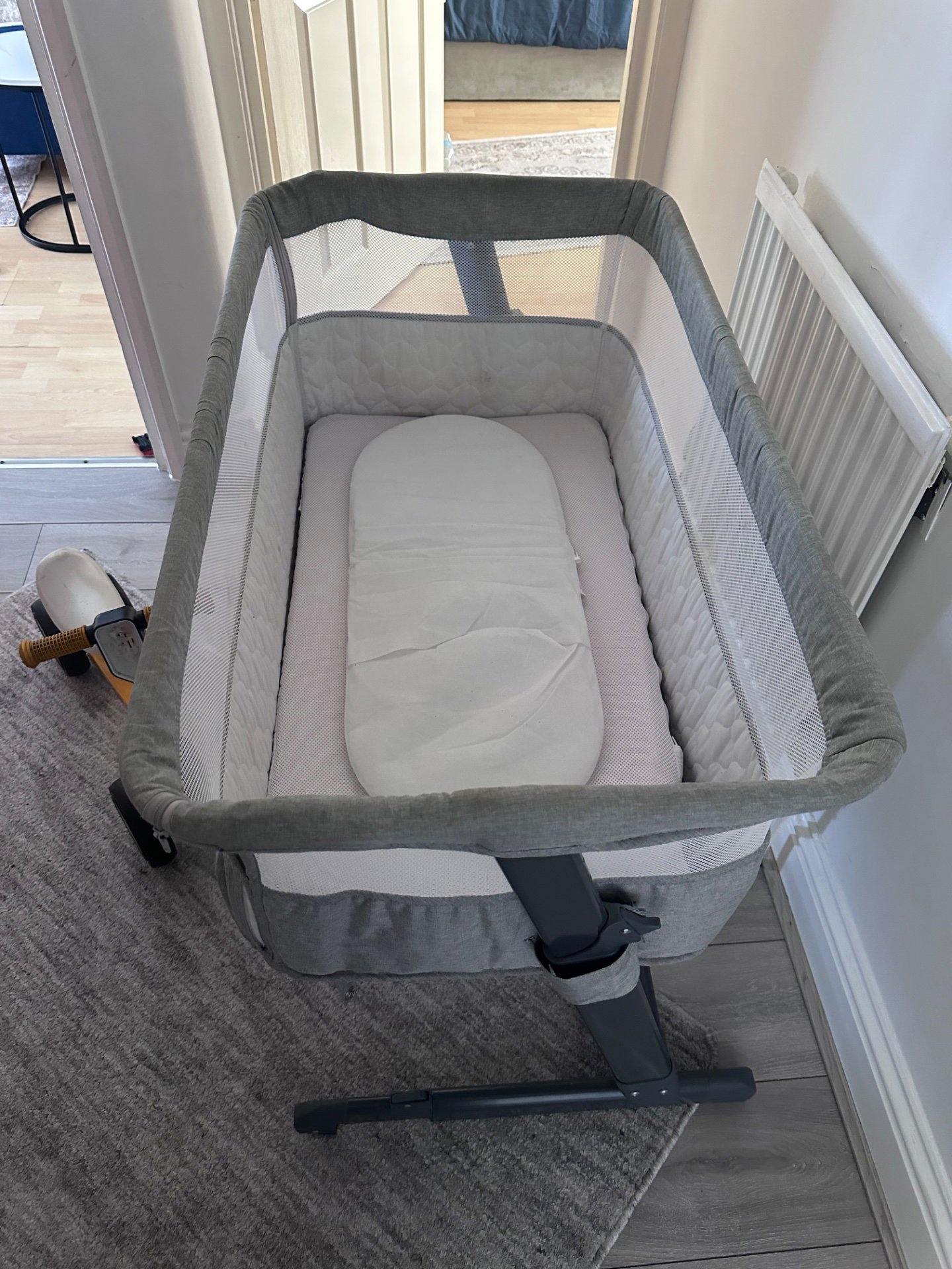 Grey Mesh Baby Bedside Crib, Other, 9-12M, Excellent condition — preloved on SilentSale®