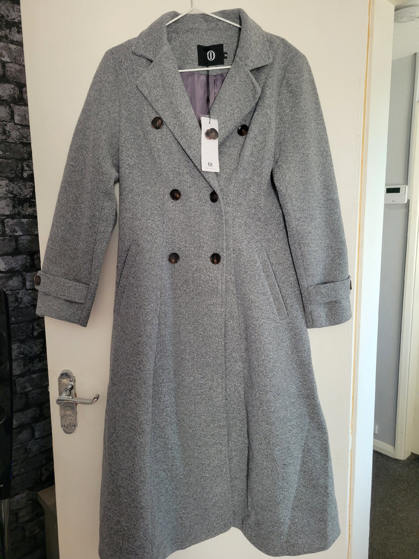 Grey Double Breasted Wool Blend Coat – Size M, Other, M, New condition — preloved on SilentSale®