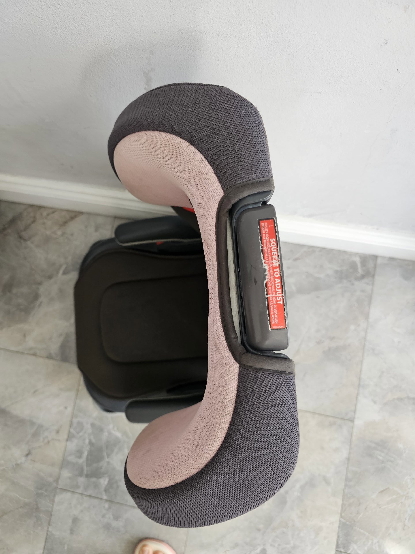 Graco Child Car Booster Seat Black and Grey 15-36kg, Graco, One Size, Excellent condition — preloved on SilentSale®