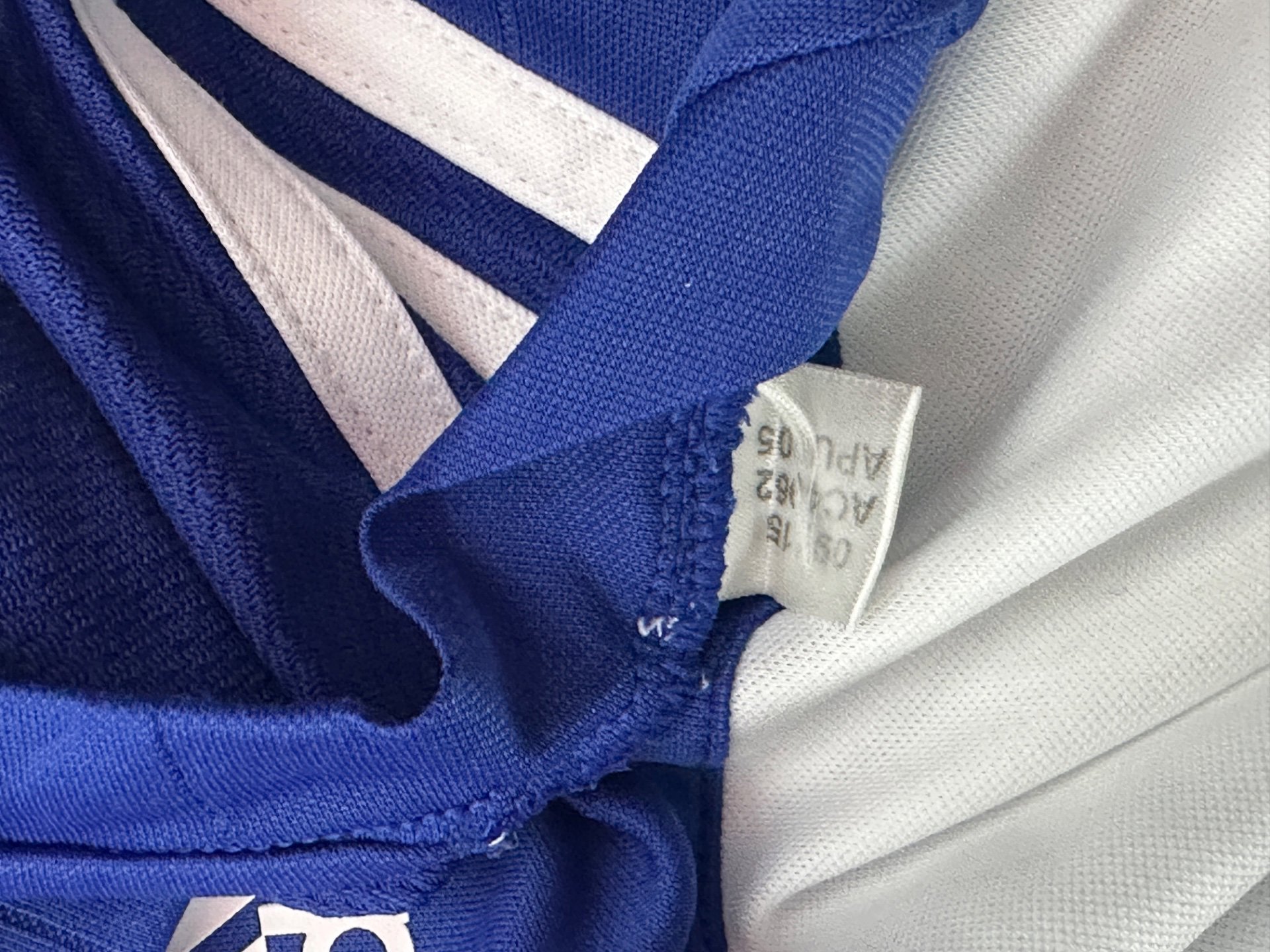 Chelsea training kit Youth, Adidas, 13-14 years, Fair condition — preloved on SilentSale®