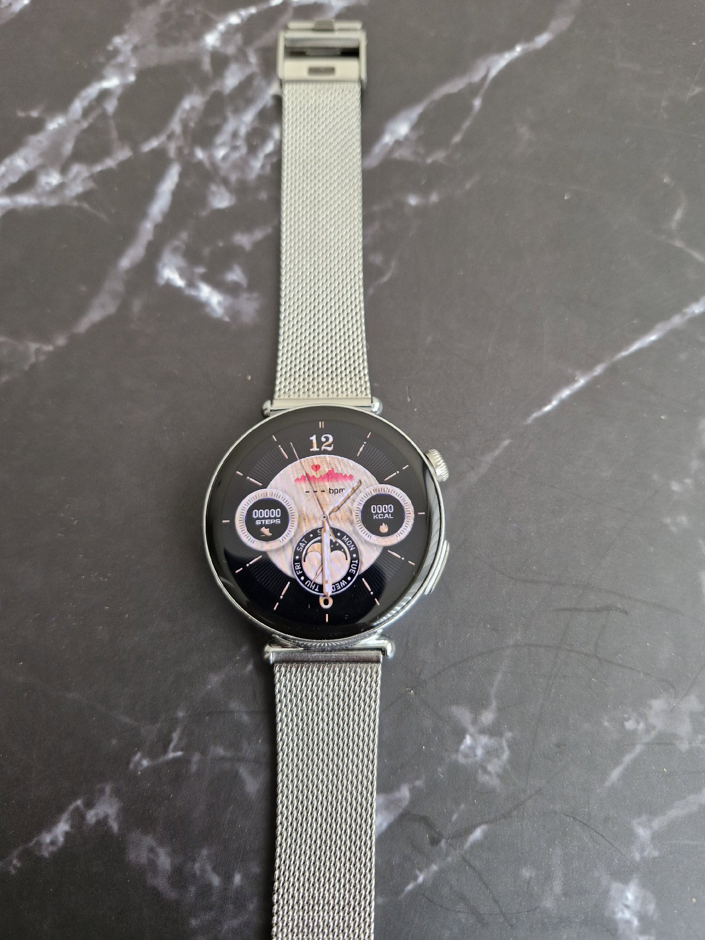 Smart Watch Silver Mesh Strap, Marsyu, One Size, New condition — preloved on SilentSale®