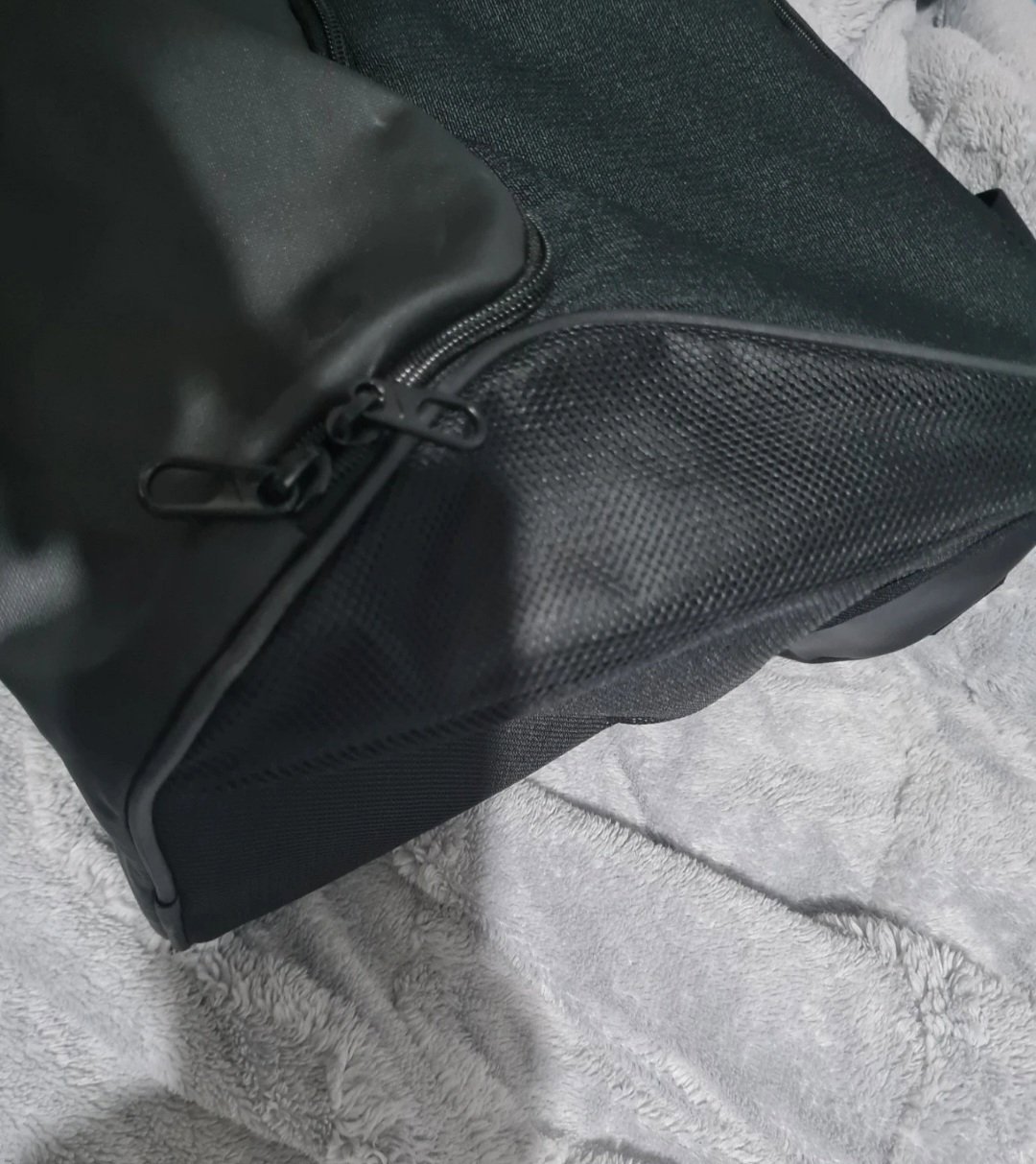 Nike Black Sports Gym, Nike, Large, New condition — preloved on SilentSale®