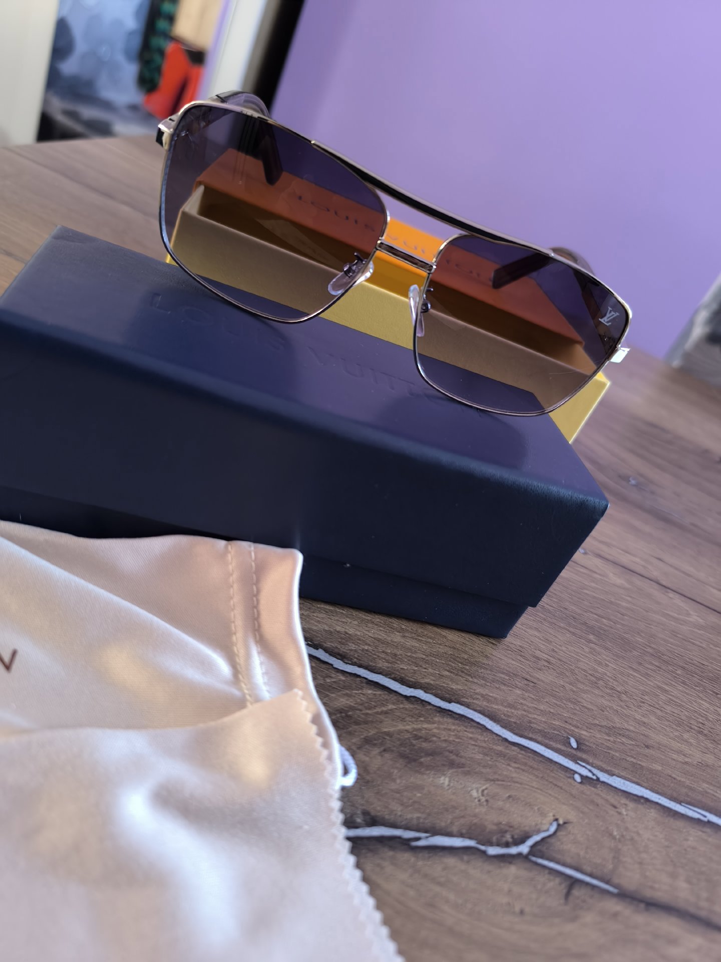 Louis Vuitton Silver Metal Aviator Sunglasses 59mm, Louis Vuitton, 59mm, Excellent condition — preloved on SilentSale®