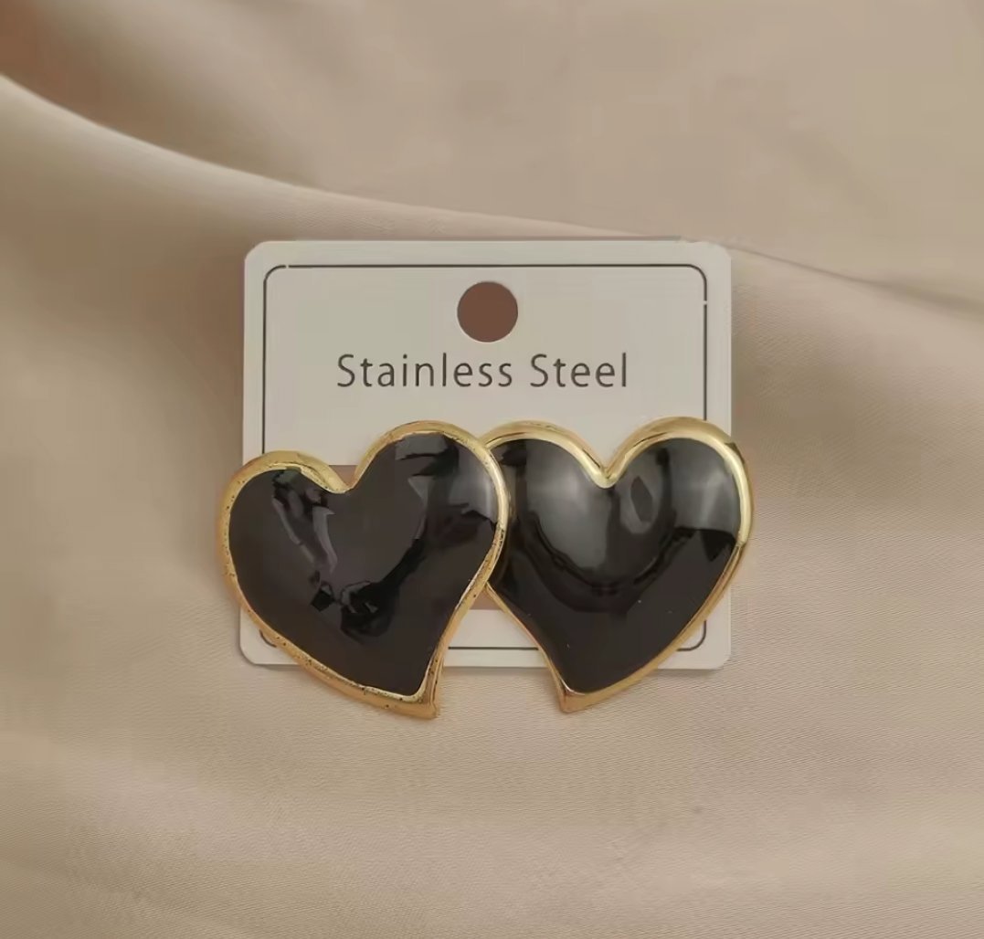 Black Heart Stainless Steel Stud Earrings, Unbranded, One Size, New condition — preloved on SilentSale®