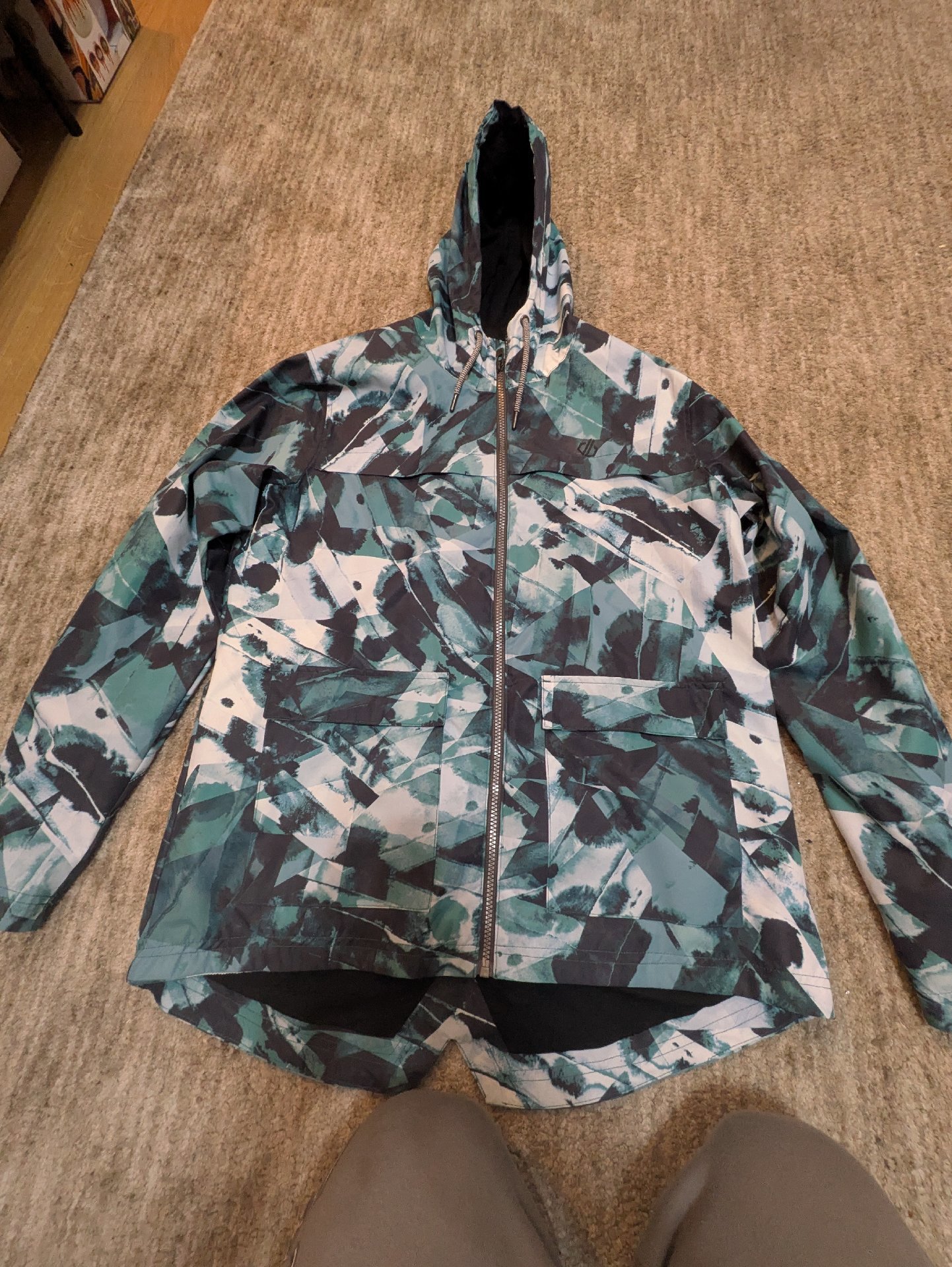 Dare 2b Blue Patterned Waterproof Hooded Jacket – UK 14, Dare 2b, 14, Excellent condition — preloved on SilentSale®