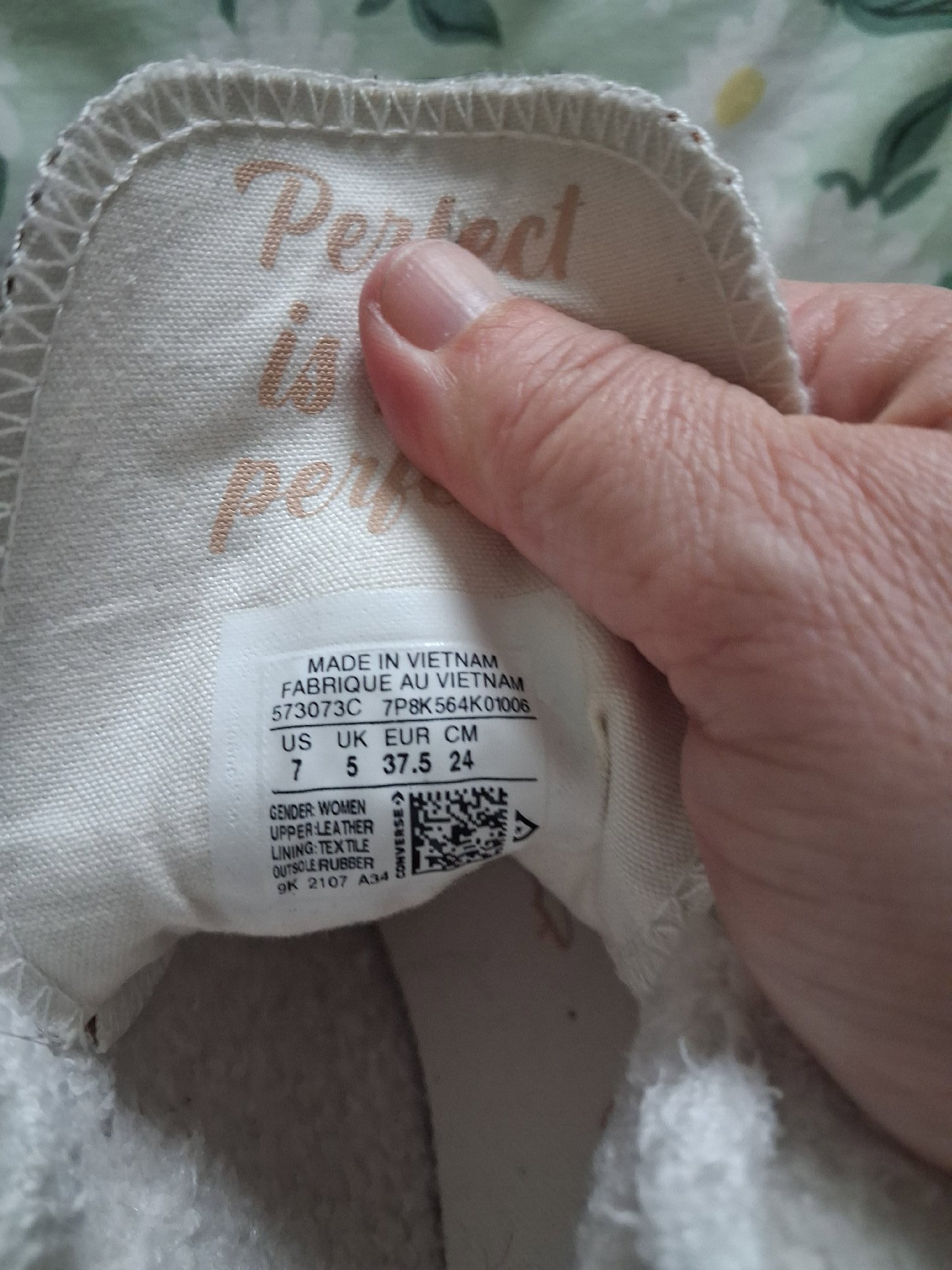 Pink High Top Canvas converse  Trainers with Fleece Lining, Converse, 5, Excellent condition — preloved on SilentSale®