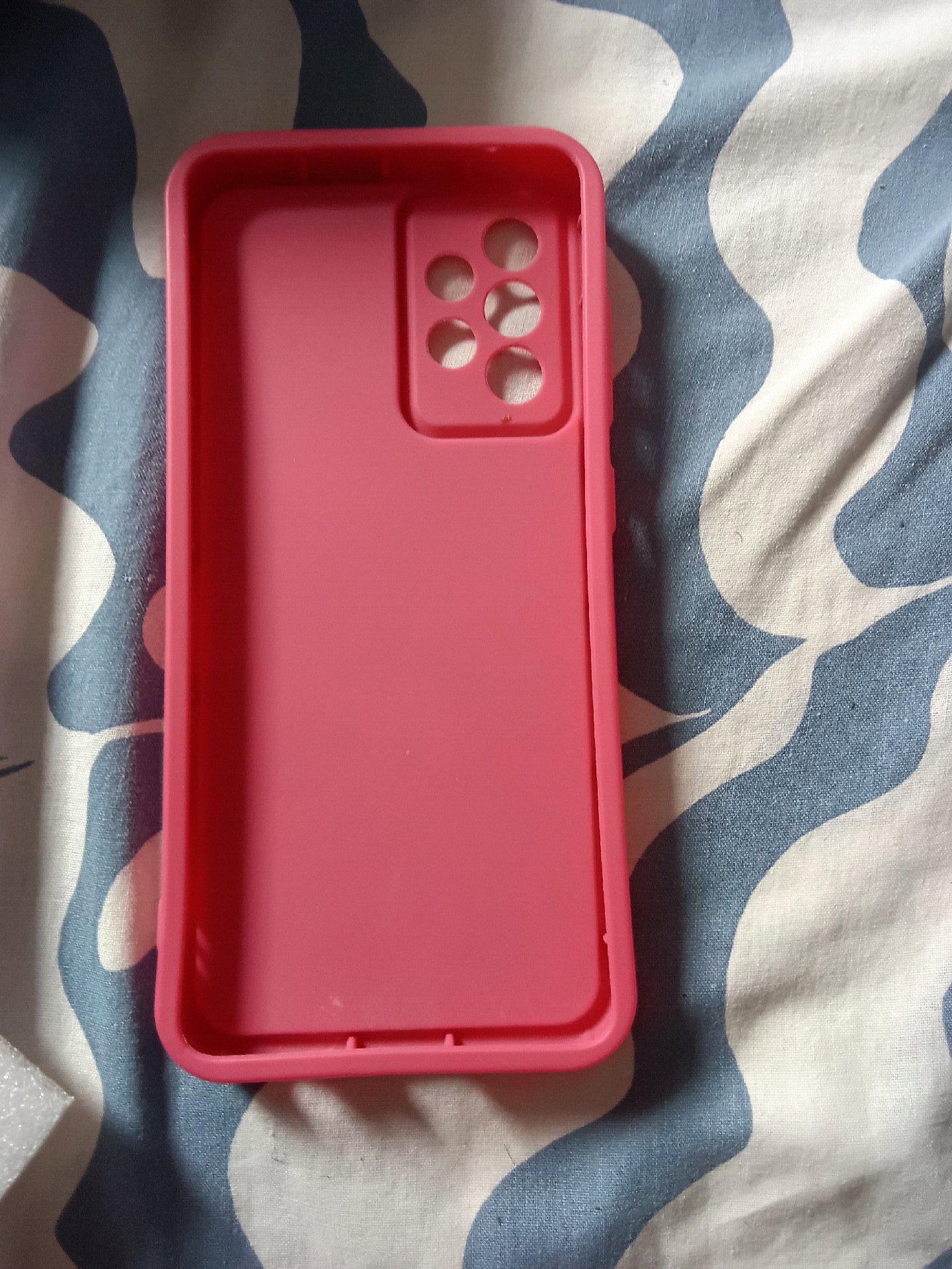 Galaxy A52 phone case, Samsung, 8", Good condition — preloved on SilentSale®