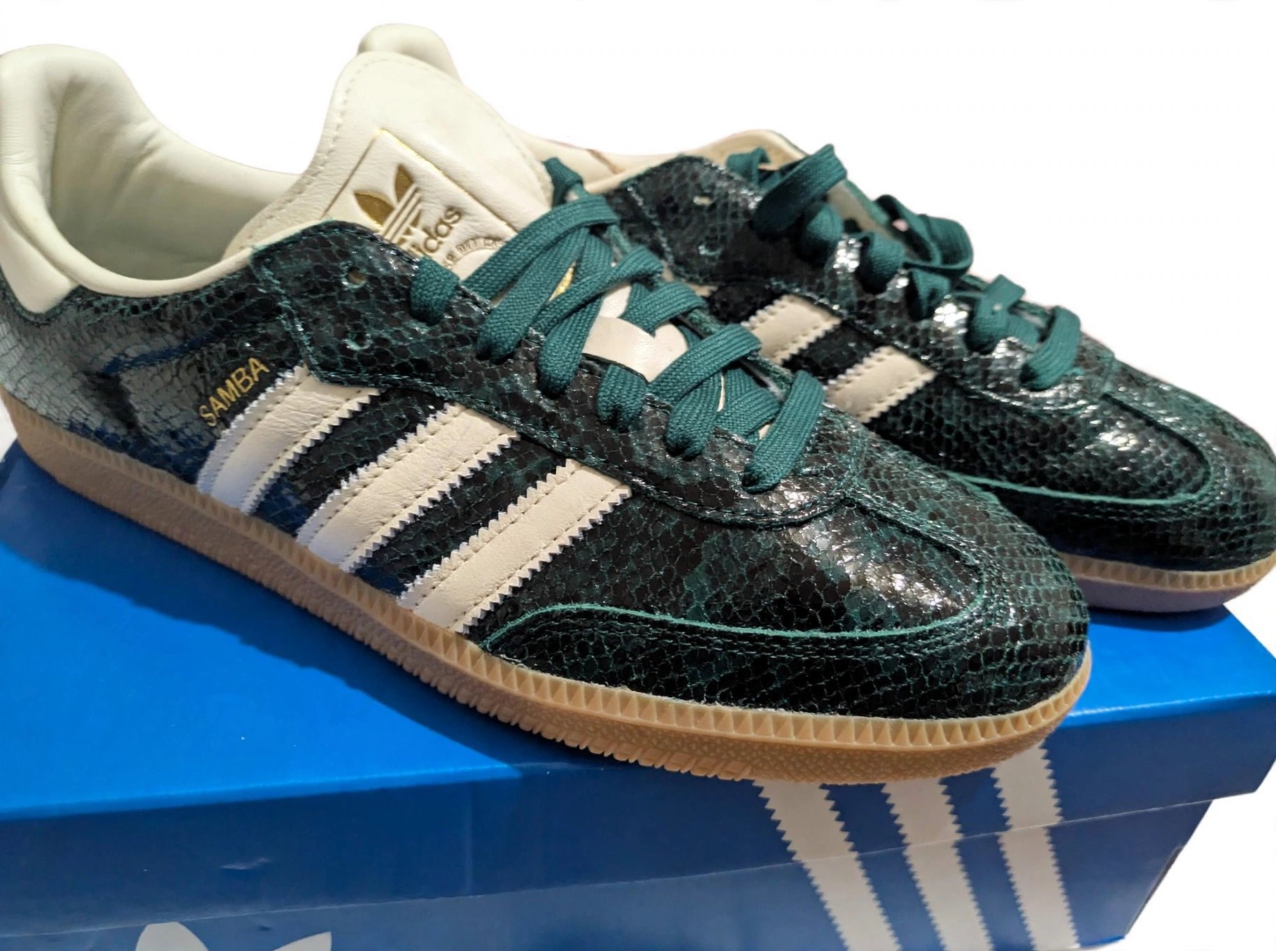 Adidas Samba Trainers Green Snake Print – Size 9, Adidas, 9, New condition — preloved on SilentSale®