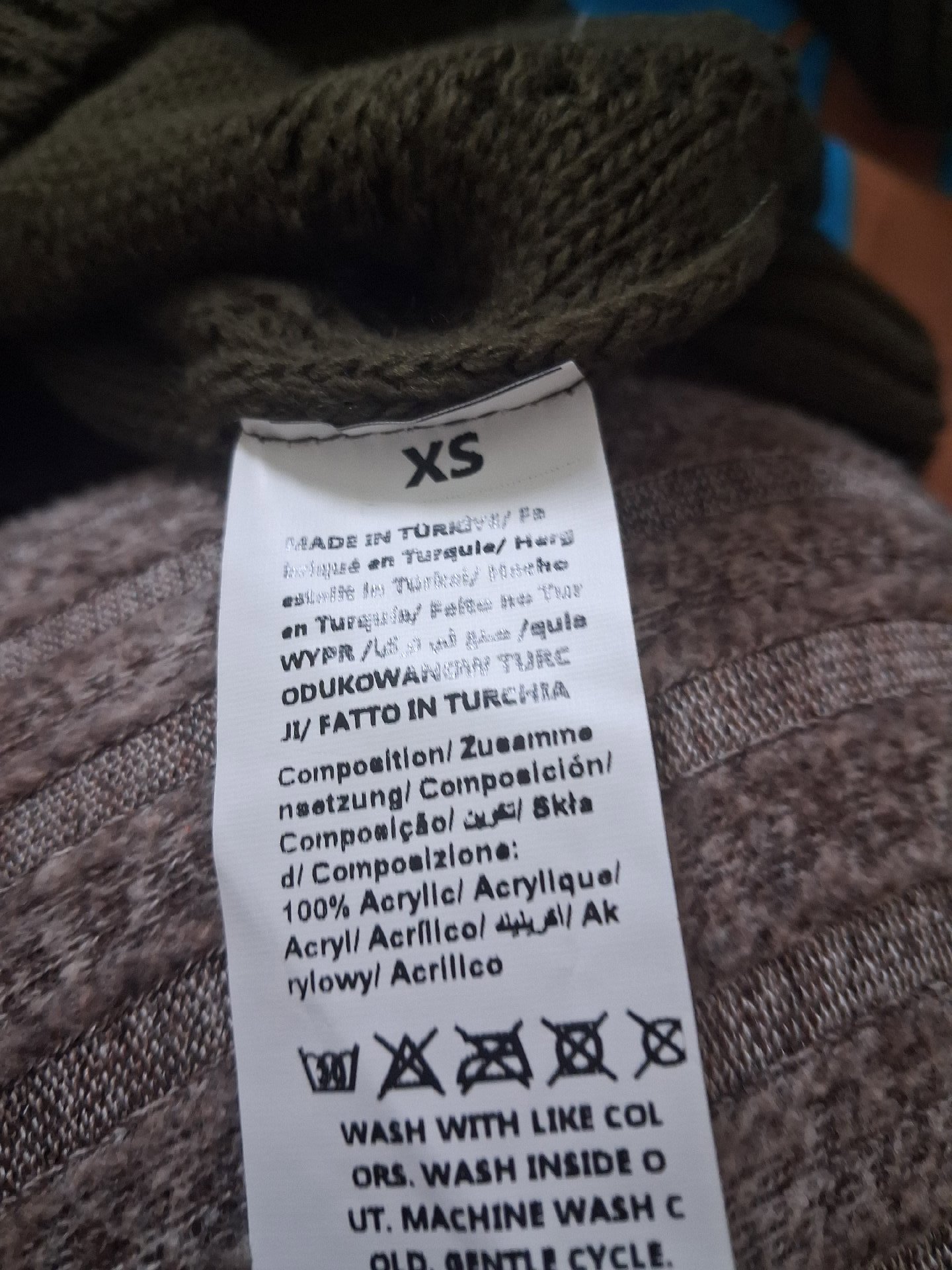 Green Knitted Jumper with White Bow Detail, Unbranded, 4, Excellent condition — preloved on SilentSale®