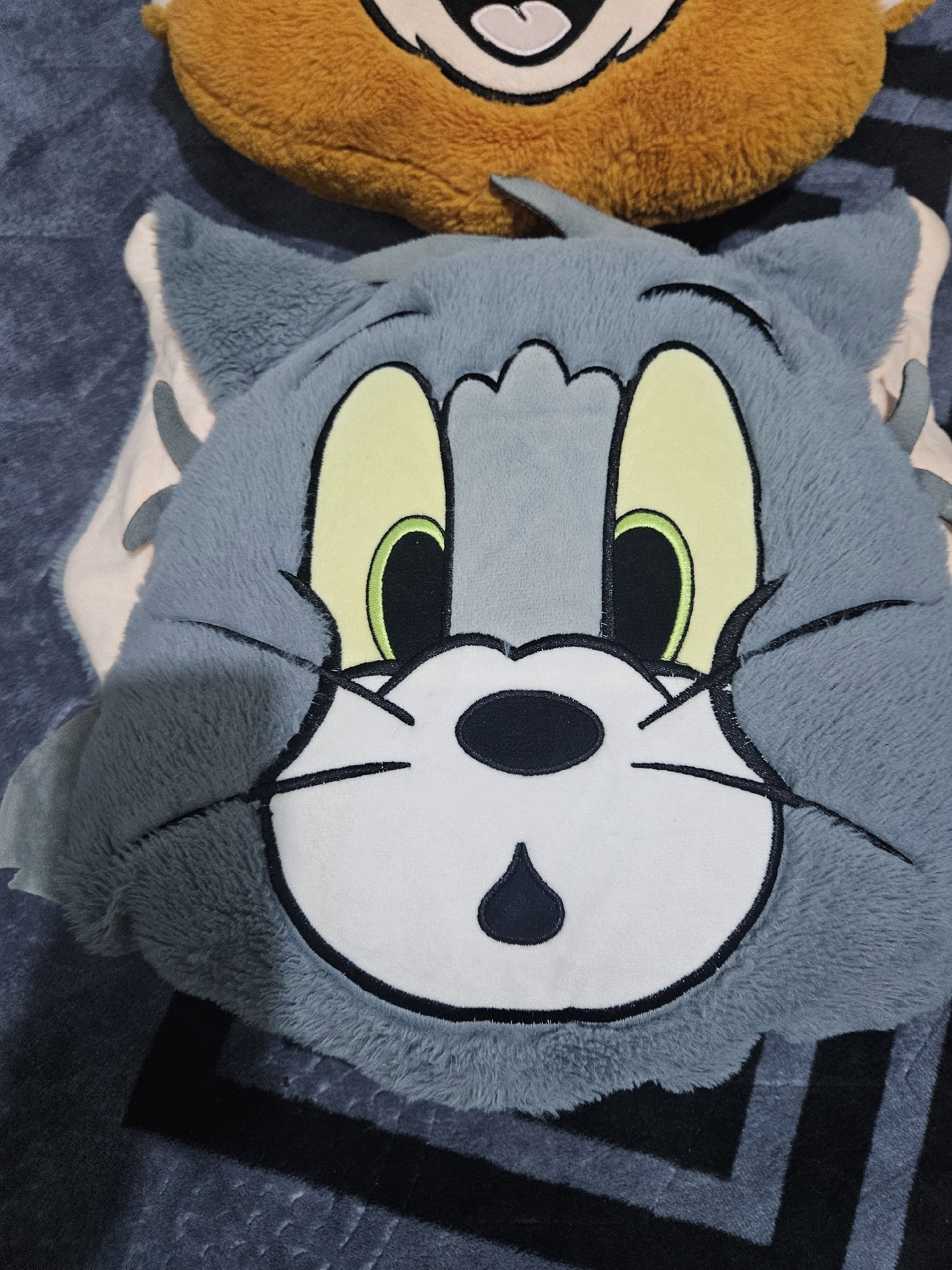 Tom and Jerry Plush Cushion Set, no label, normal, Excellent condition — preloved on SilentSale®