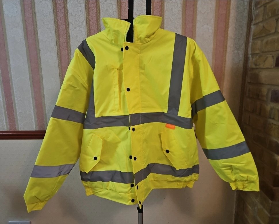 Bomber Jacket Yellow size XL , Hi-Light, XL, New condition — preloved on SilentSale®
