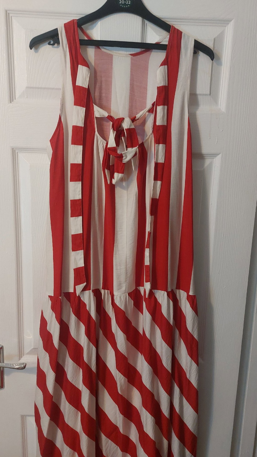Ladies red and white dress, George, 12, Like New condition — preloved on SilentSale®