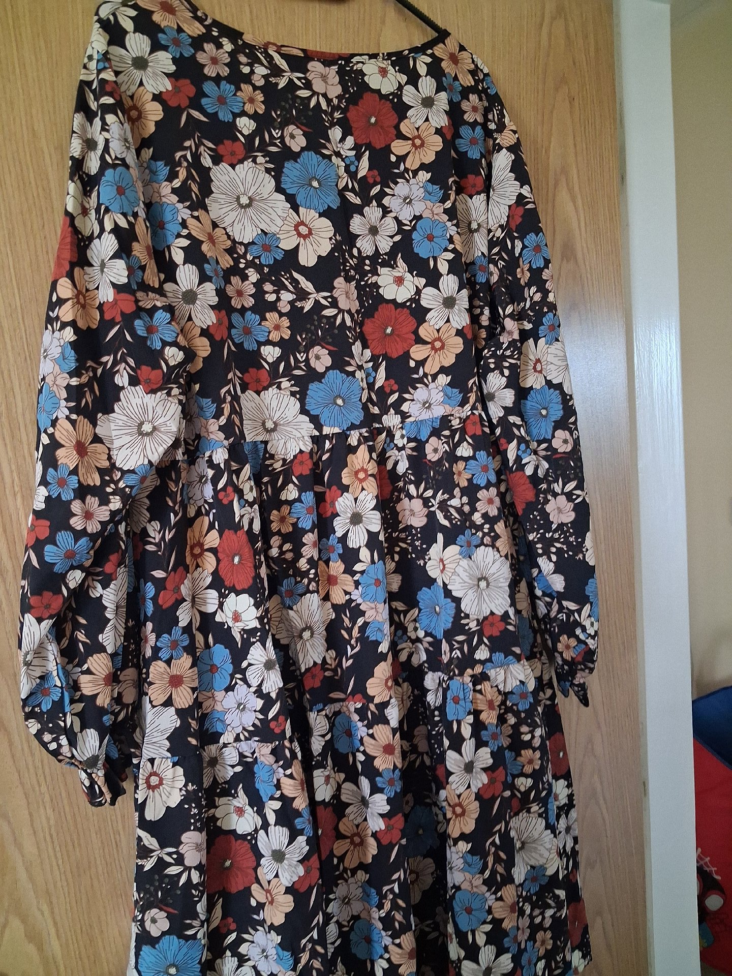 Floral Print Long Sleeve Dress, Unbranded, 22, Excellent condition — preloved on SilentSale®