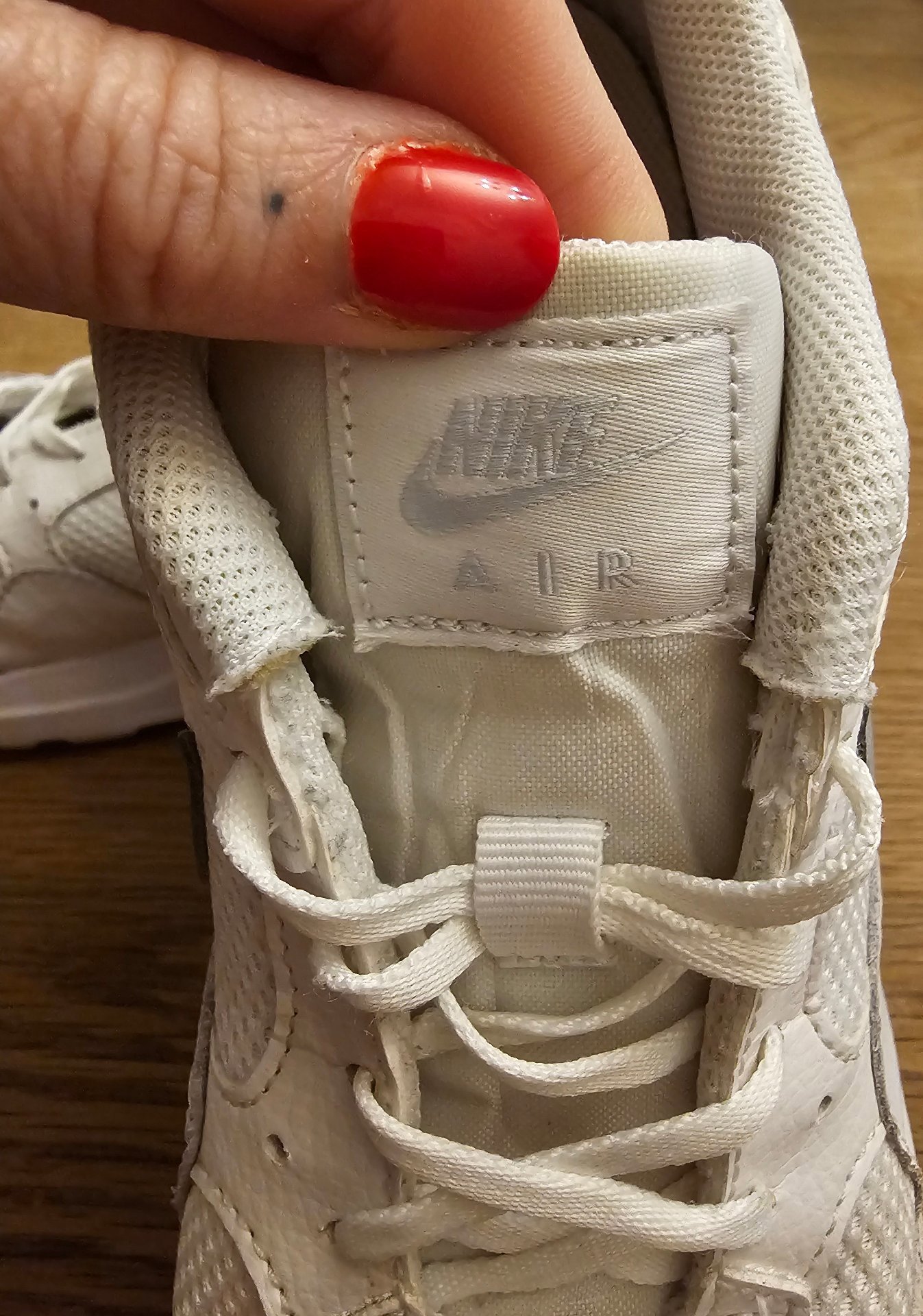 Nike Women Air Max Sc White Metalic Platnium CW4554-100 UK 8, Nike, 8, Good condition — preloved on SilentSale®