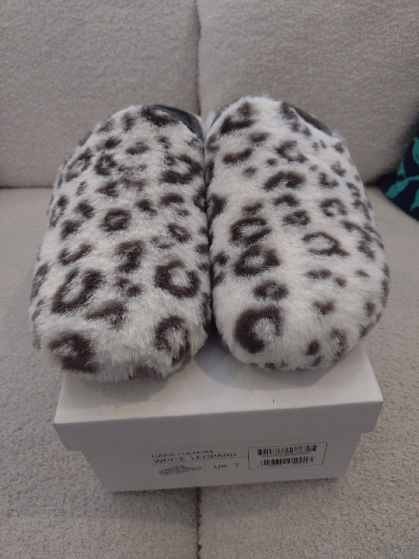 Lotus White Leopard Print Slippers – UK 7, Lotus, 7, New condition — preloved on SilentSale®