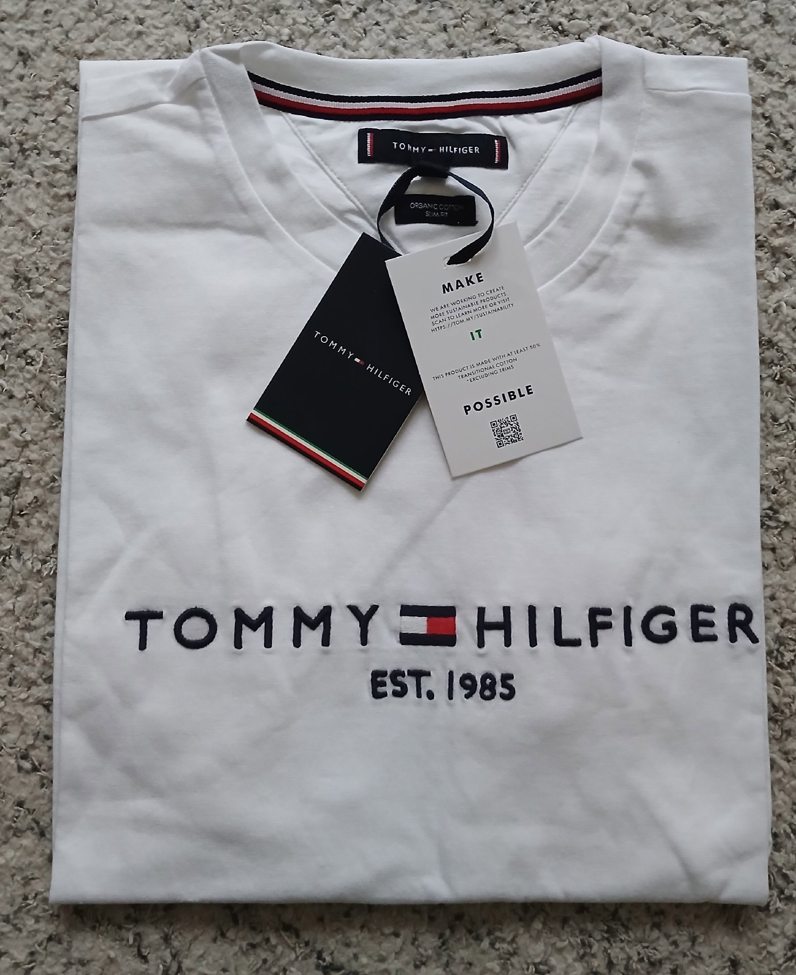 Tommy hilfiger mens t shirt size large white embroidered logo , Tommy Hilfiger, L, New condition — preloved on SilentSale®