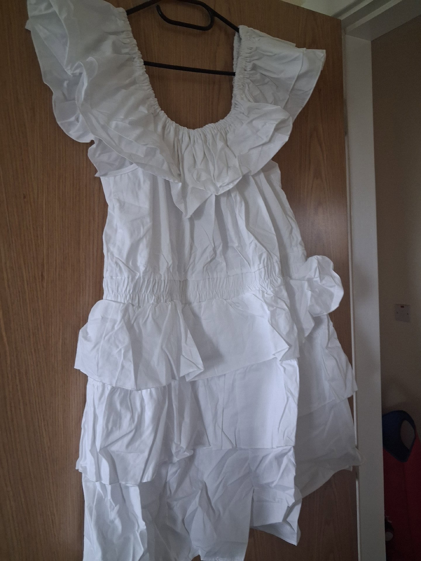 White Ruffle Tiered playsuit, Unbranded, One Size, New condition — preloved on SilentSale®