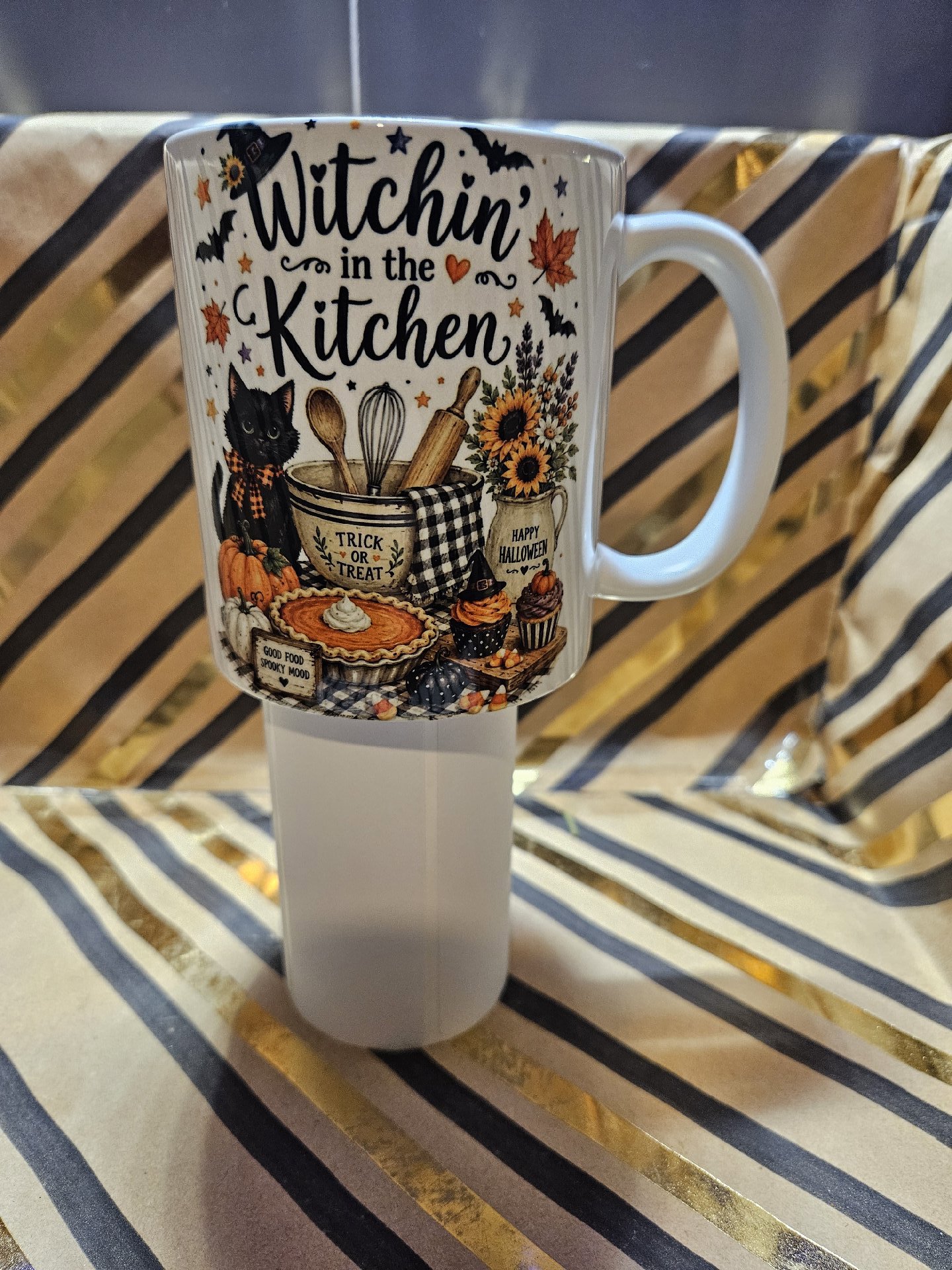 Halloween 'Witchin in the Kitchen' Ceramic Mug, Unbranded, One Size, New condition — preloved on SilentSale®