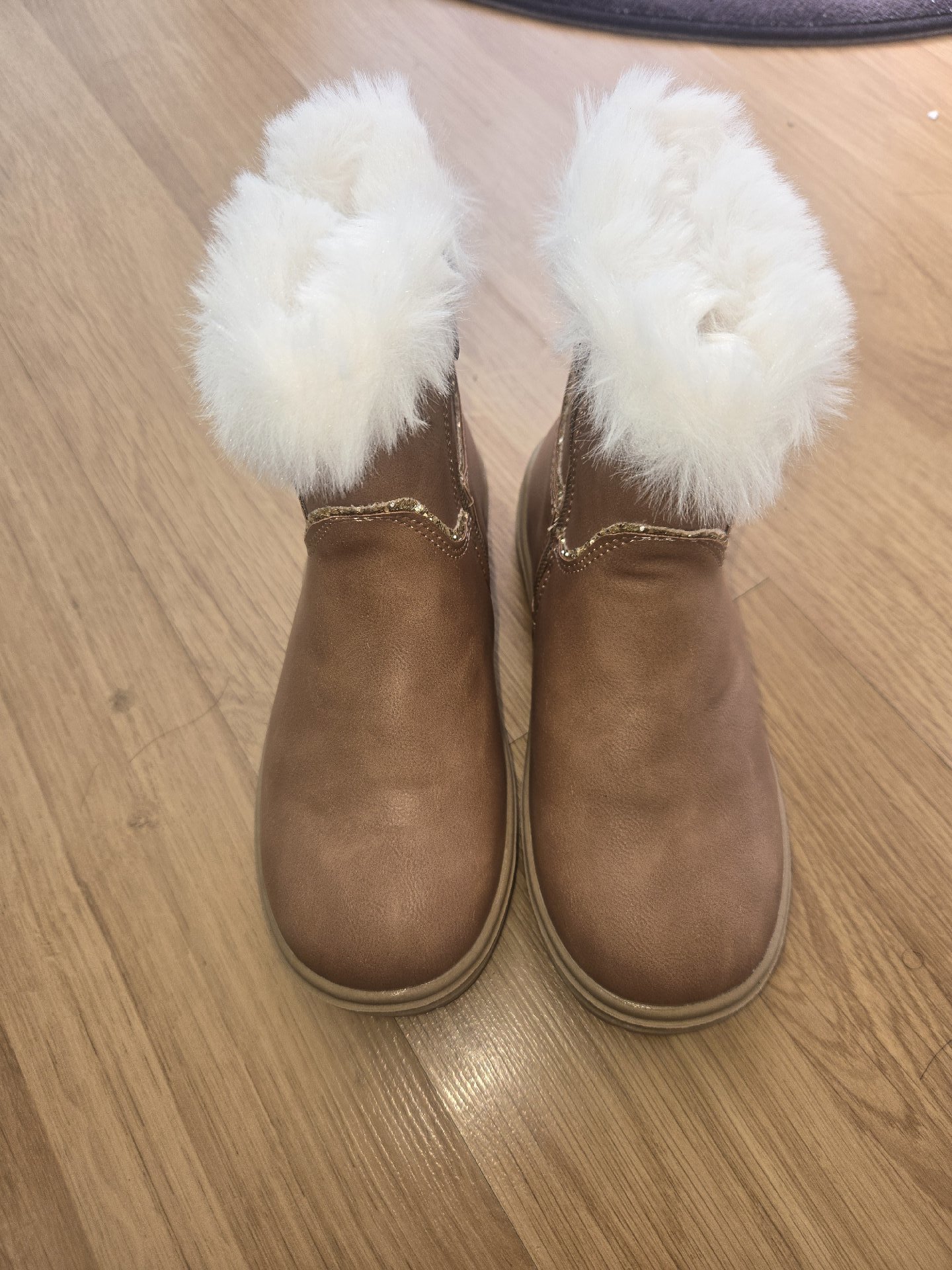Brown Faux Fur Lined Kids Winter Boots with Cat Face Detail, Unbranded, UK 29, Excellent condition — preloved on SilentSale®