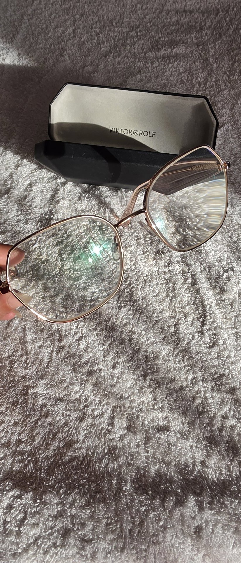 Viktor & rolf glasses and case, Viktor & Rolf, One Size, Excellent condition — preloved on SilentSale®