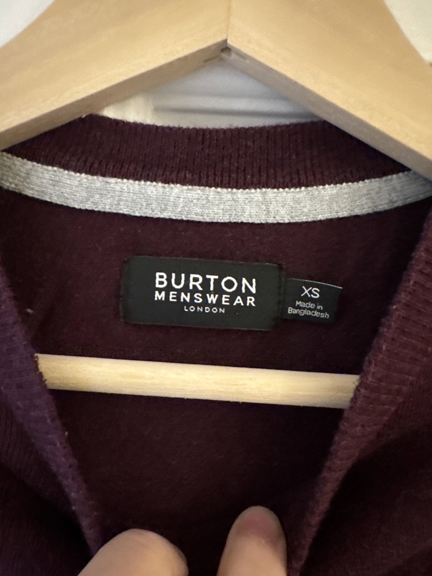Burton Menswear Burgundy Crew Neck Jumper – XS, Burton Menswear, XS, Excellent condition — preloved on SilentSale®