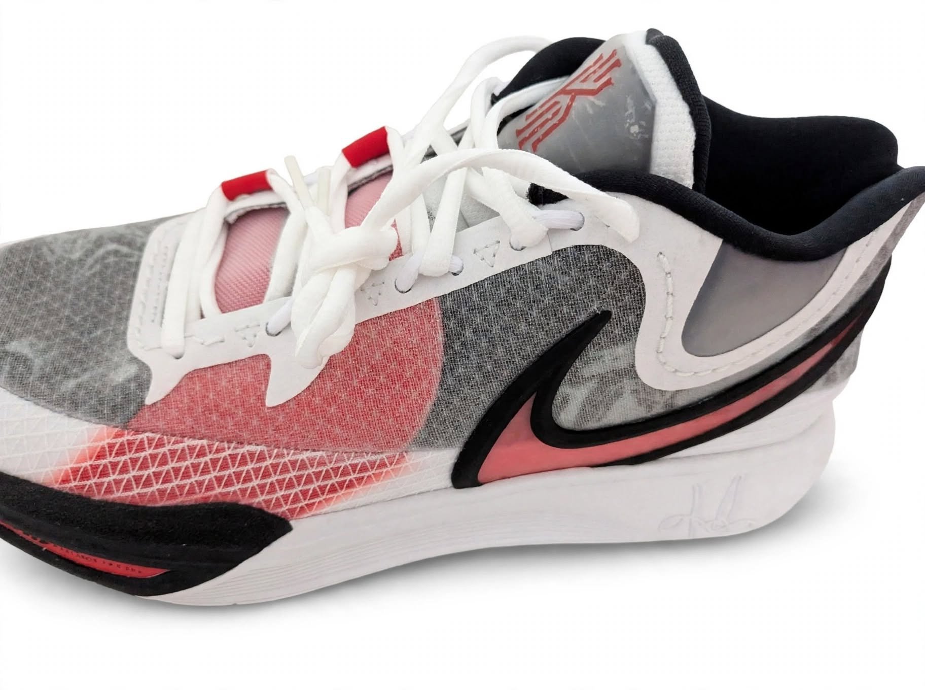 Nike Kyrie Irving Move To Zero Basketball Trainers, Nike, 9.5, New condition — preloved on SilentSale®