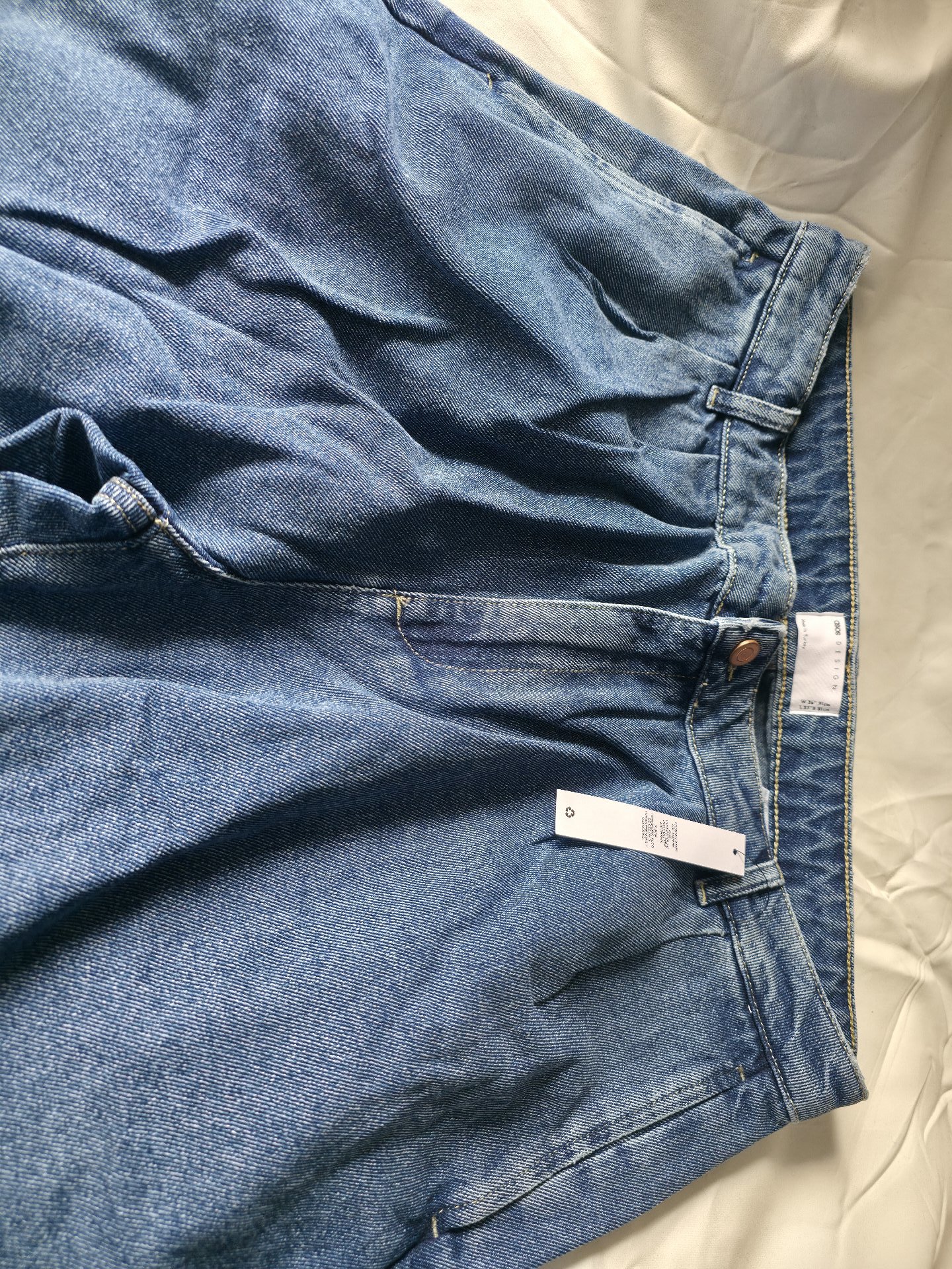  Waist 36" double Pleat Jean asos design , ASOS Design, W36 L32, New condition — preloved on SilentSale®