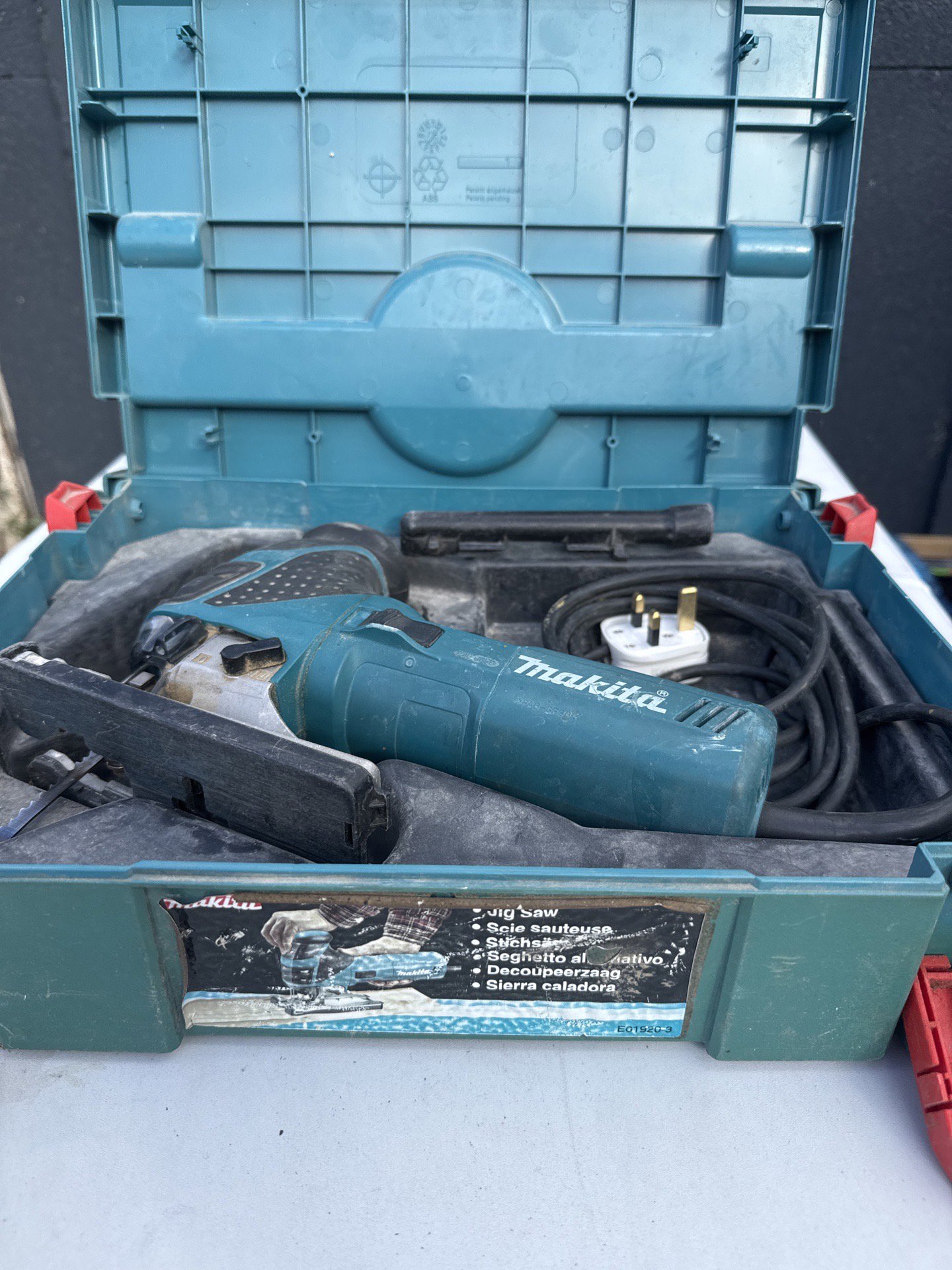 Makita Electric Jigsaw with Case and Accessories, Makita, One Size, Good condition — preloved on SilentSale®