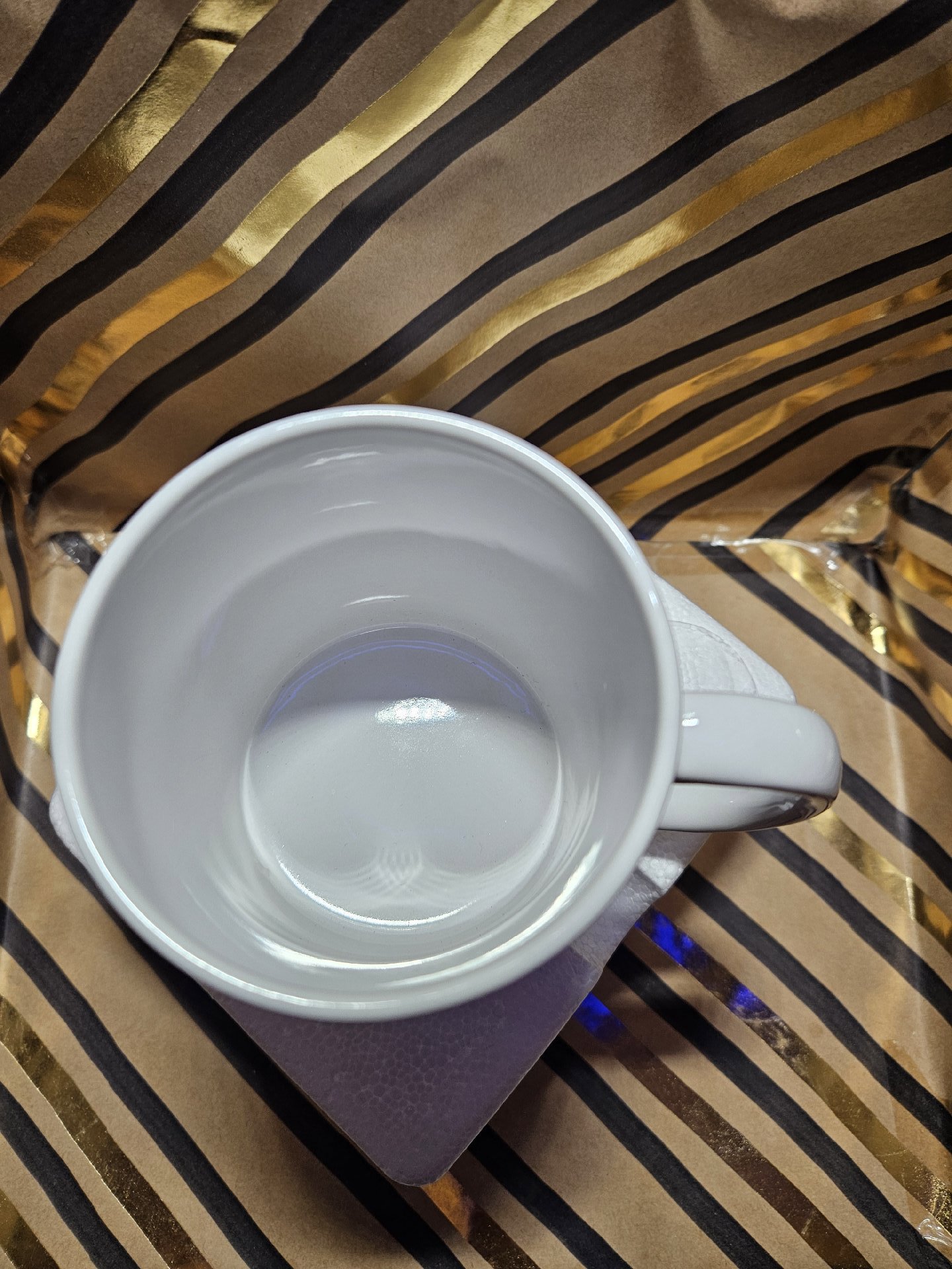 Ceramic Mug with 'Be The Change' Print, Unbranded, One Size, New condition — preloved on SilentSale®