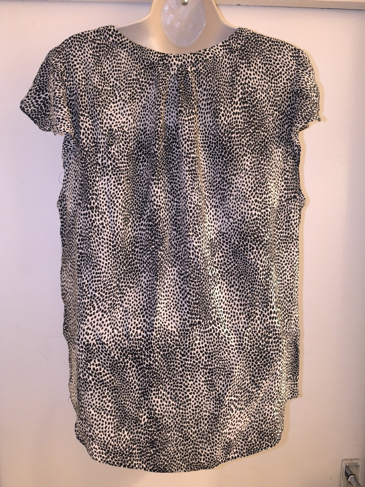 Dorothy Perkins Black and White Printed Blouse – UK 16, Dorothy Perkins, 16, Like New condition — preloved on SilentSale®