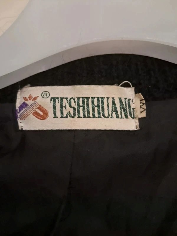 Vintage Teshuhuang Knitted Embroidered Cardigan - Boho Wearable Art, TESHUHUANG, XXL / UK 24-26, Excellent condition — preloved on SilentSale®