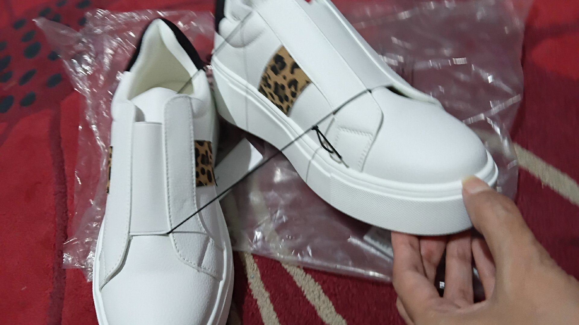 New Look Marvel White Slip On Trainers – UK 6, New Look, 6, New condition — preloved on SilentSale®