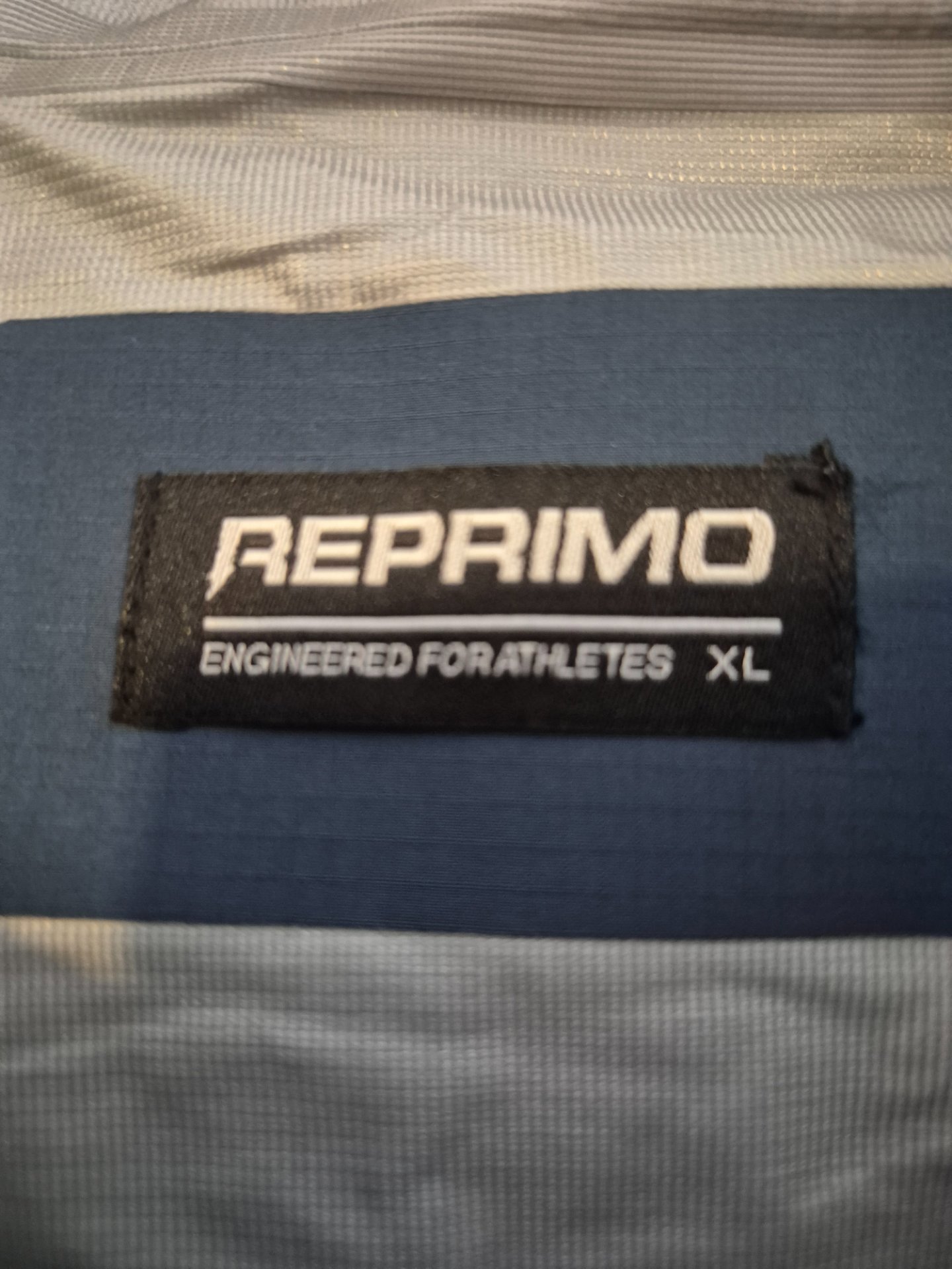 Reprimo Blue Lightweight Waterproof Jacket XL, Reprimo, XL, New condition — preloved on SilentSale®